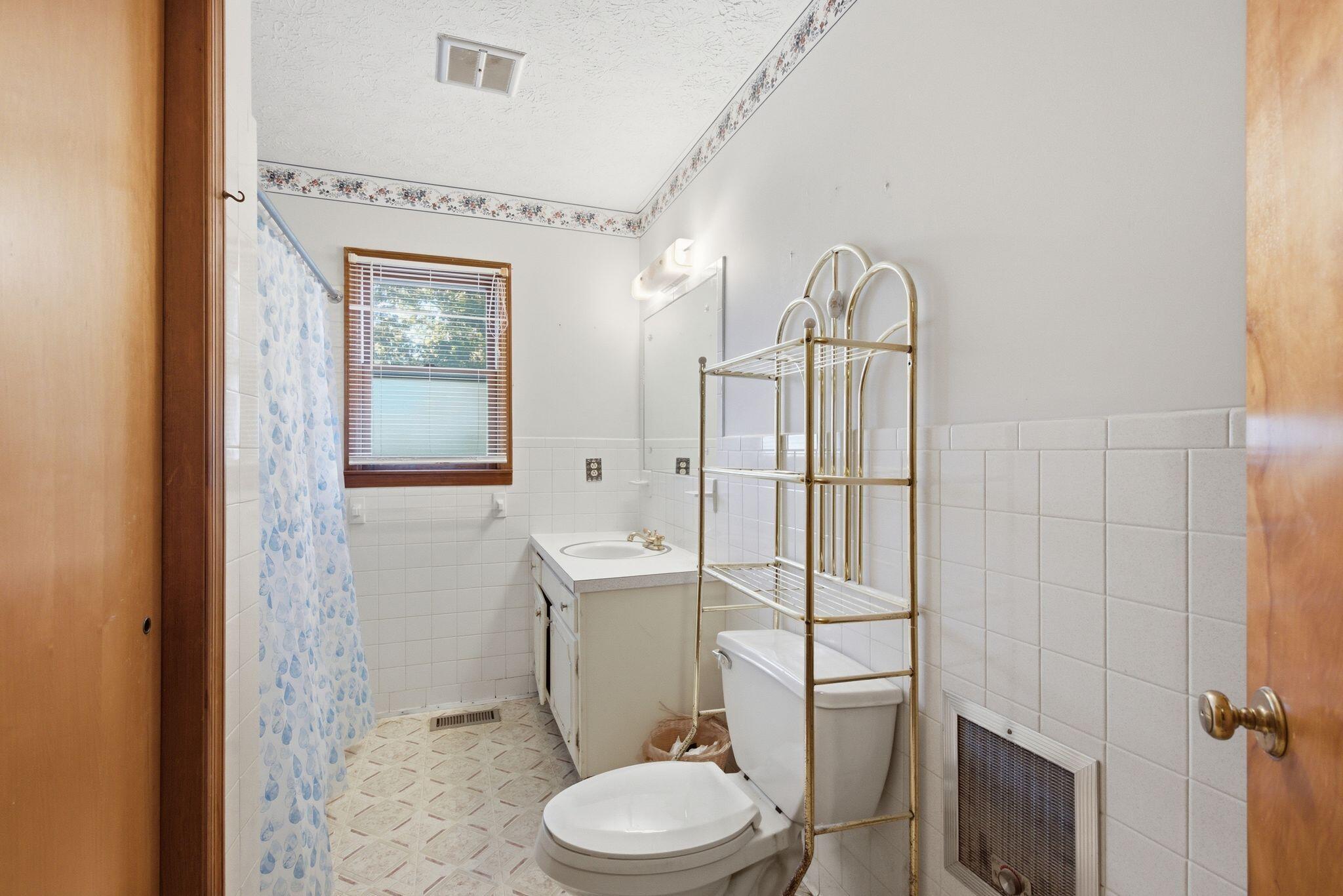 1142 Harry Wise Road Property Photo 8