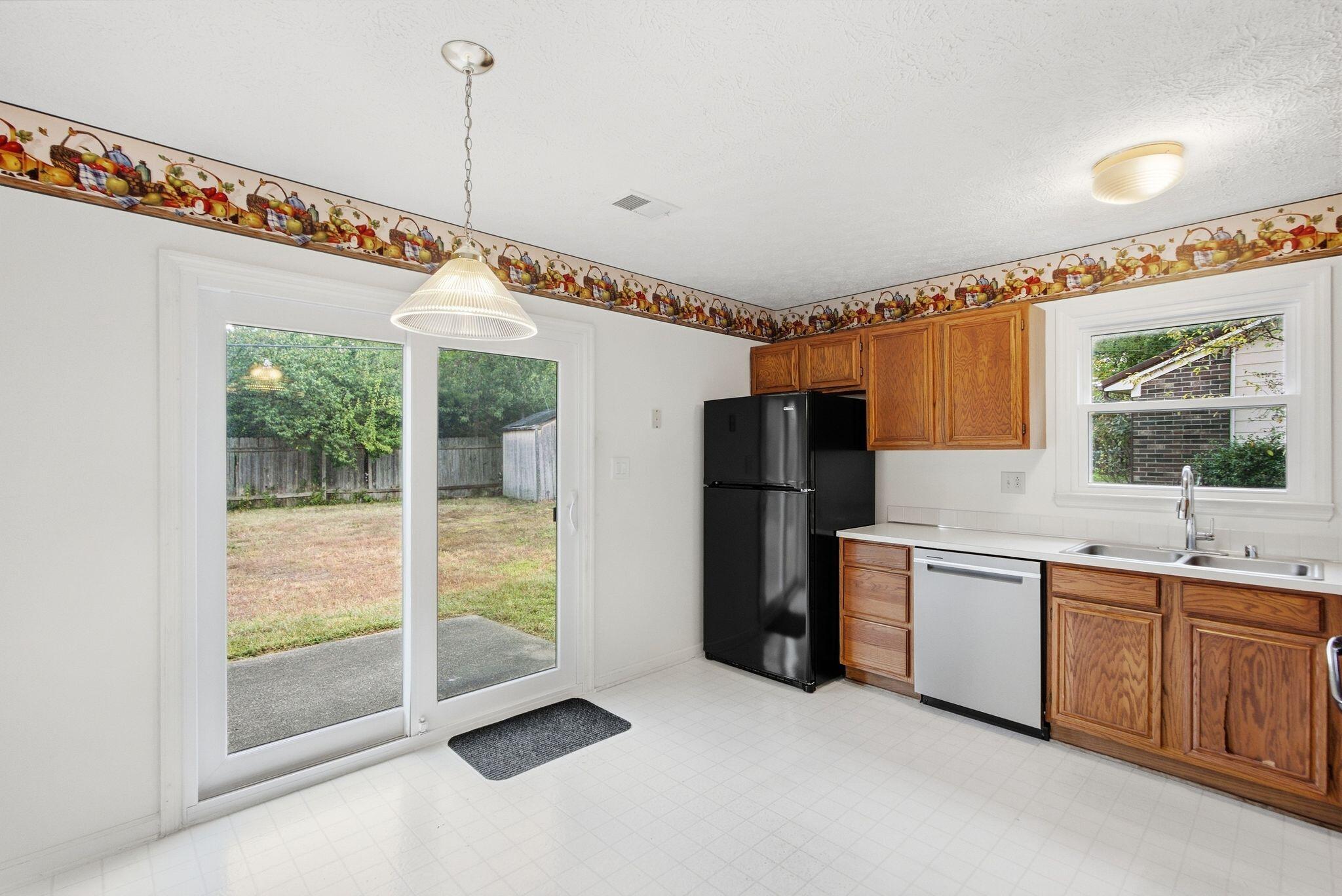3887 Dylan Place Property Photo 14