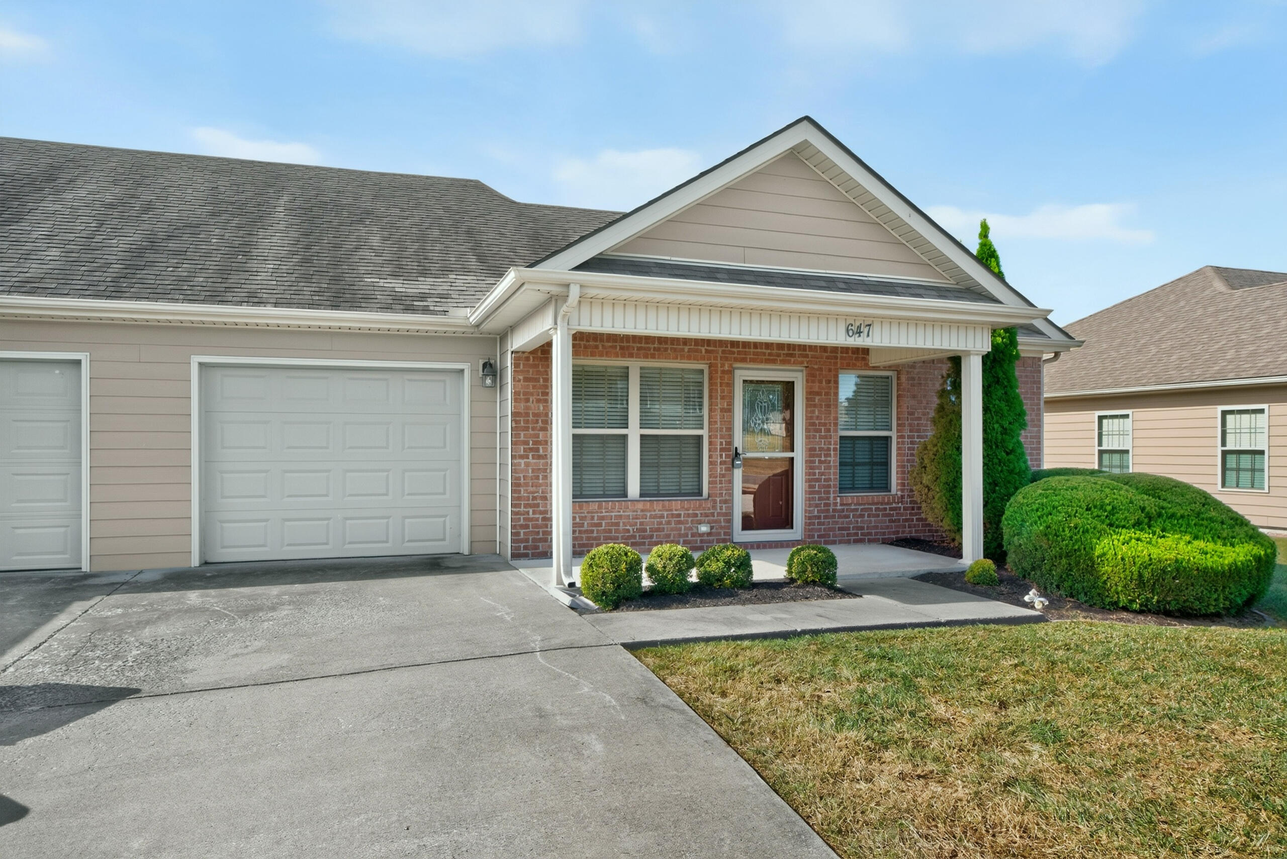 647 Woodside-walk Trail Property Photo 1
