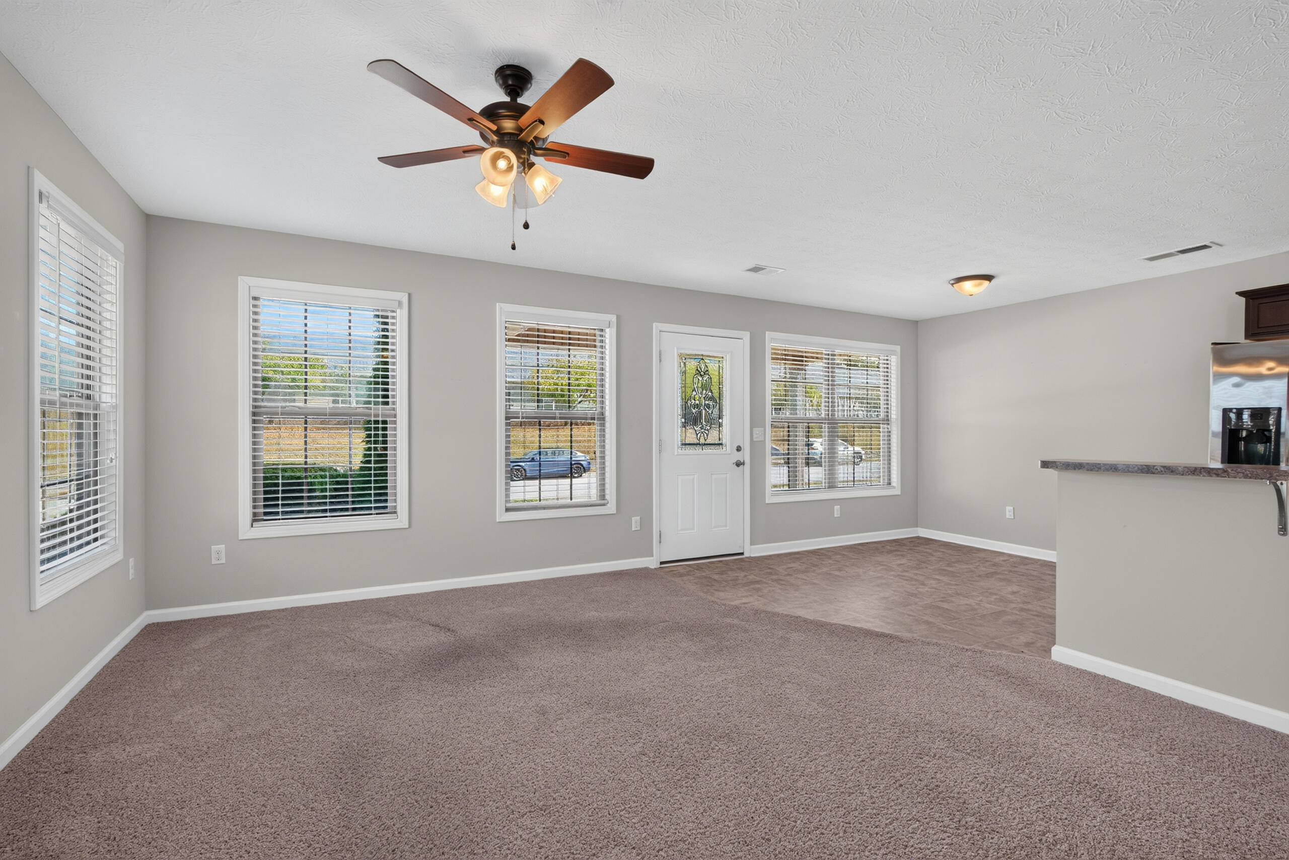 647 Woodside-walk Trail Property Photo 4