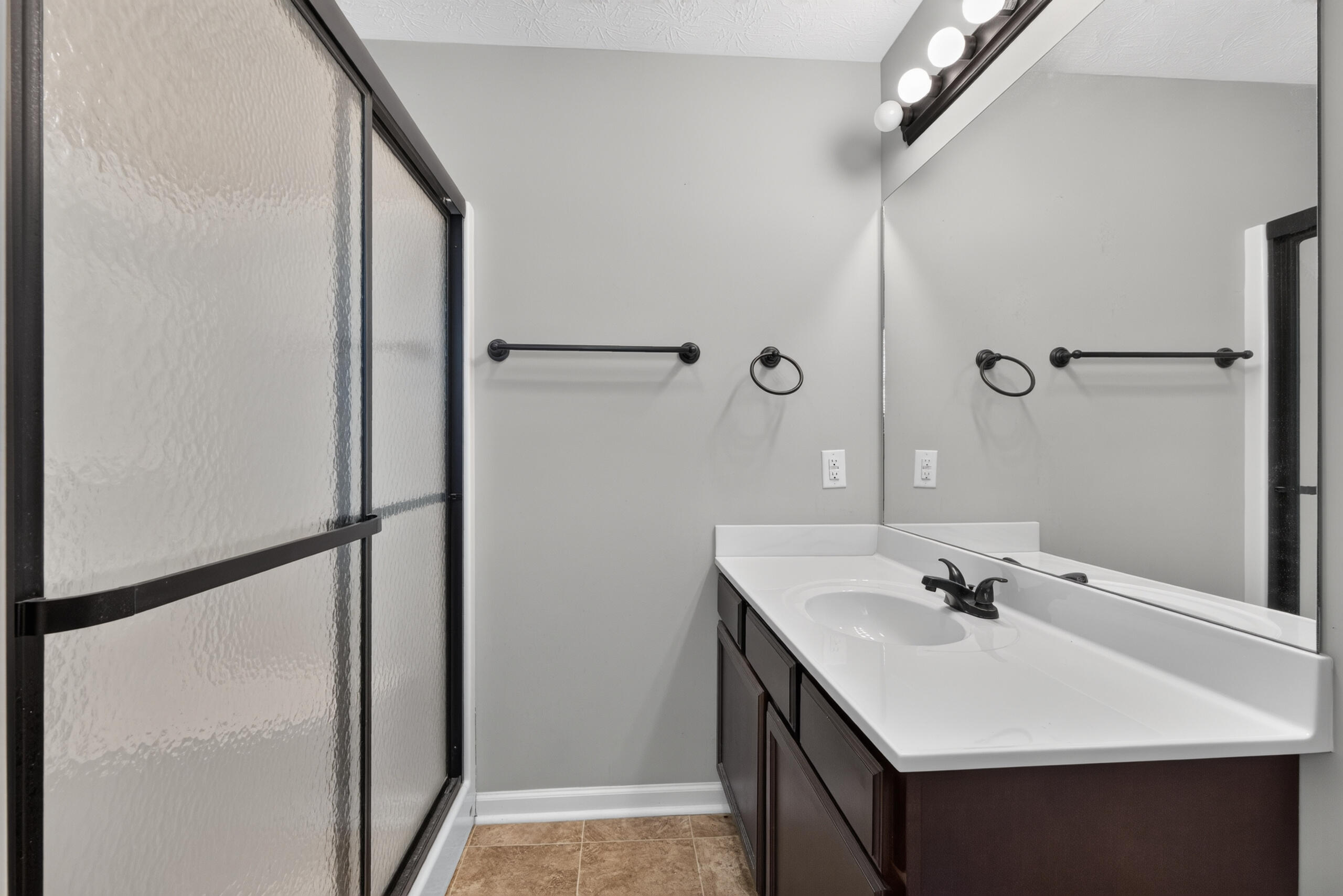 647 Woodside-walk Trail Property Photo 15