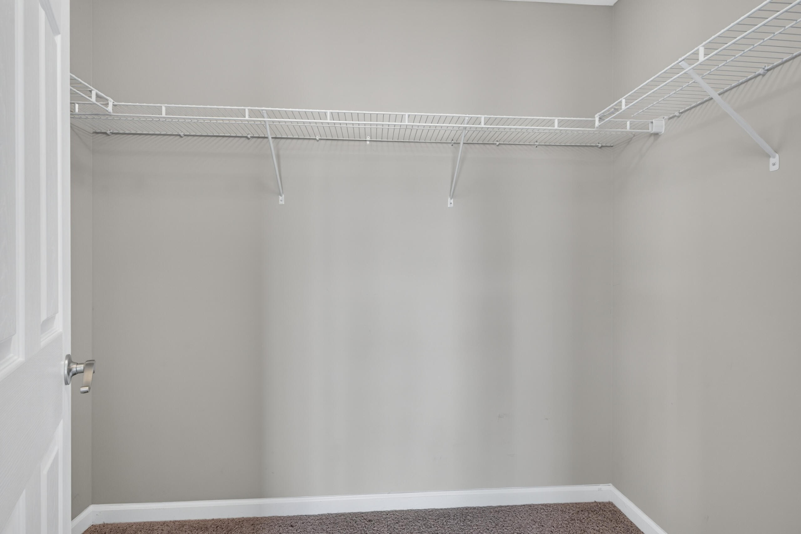 647 Woodside-walk Trail Property Photo 17