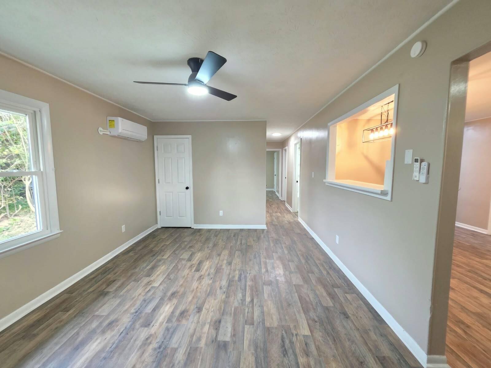 553 Queensway Drive Property Photo 19