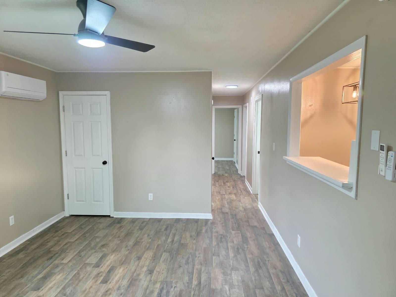 553 Queensway Drive Property Photo 20