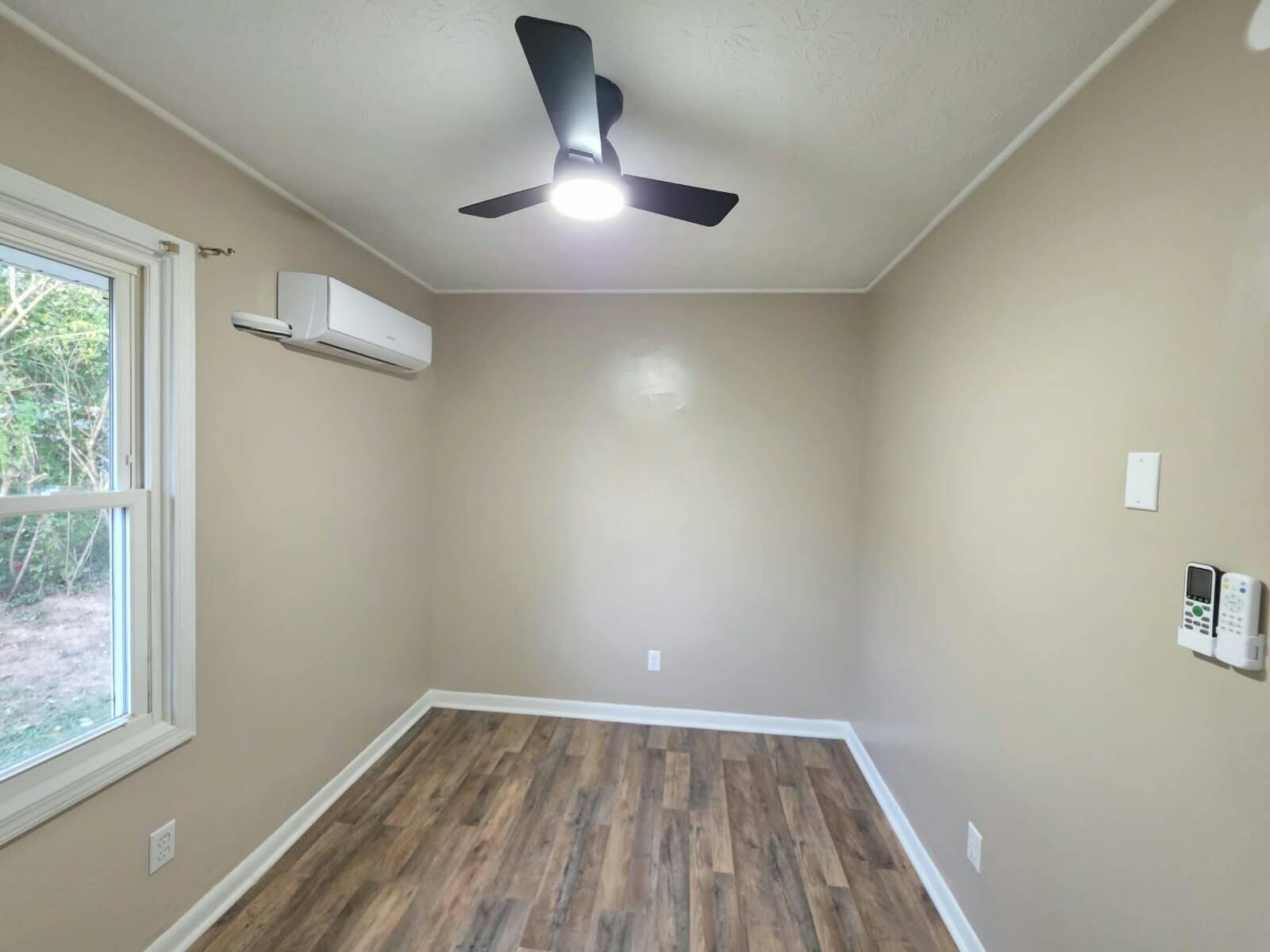 553 Queensway Drive Property Photo 28