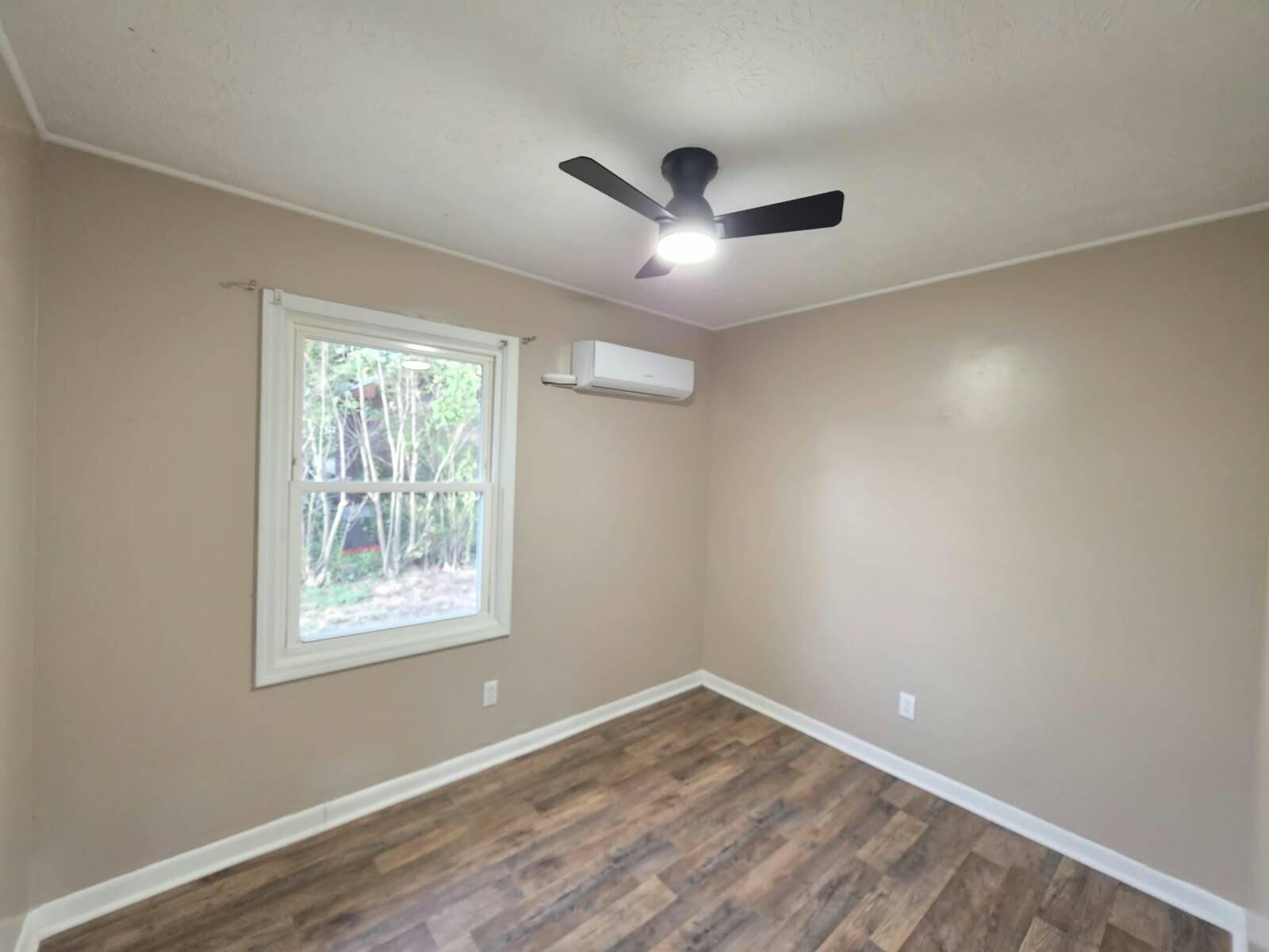 553 Queensway Drive Property Photo 34
