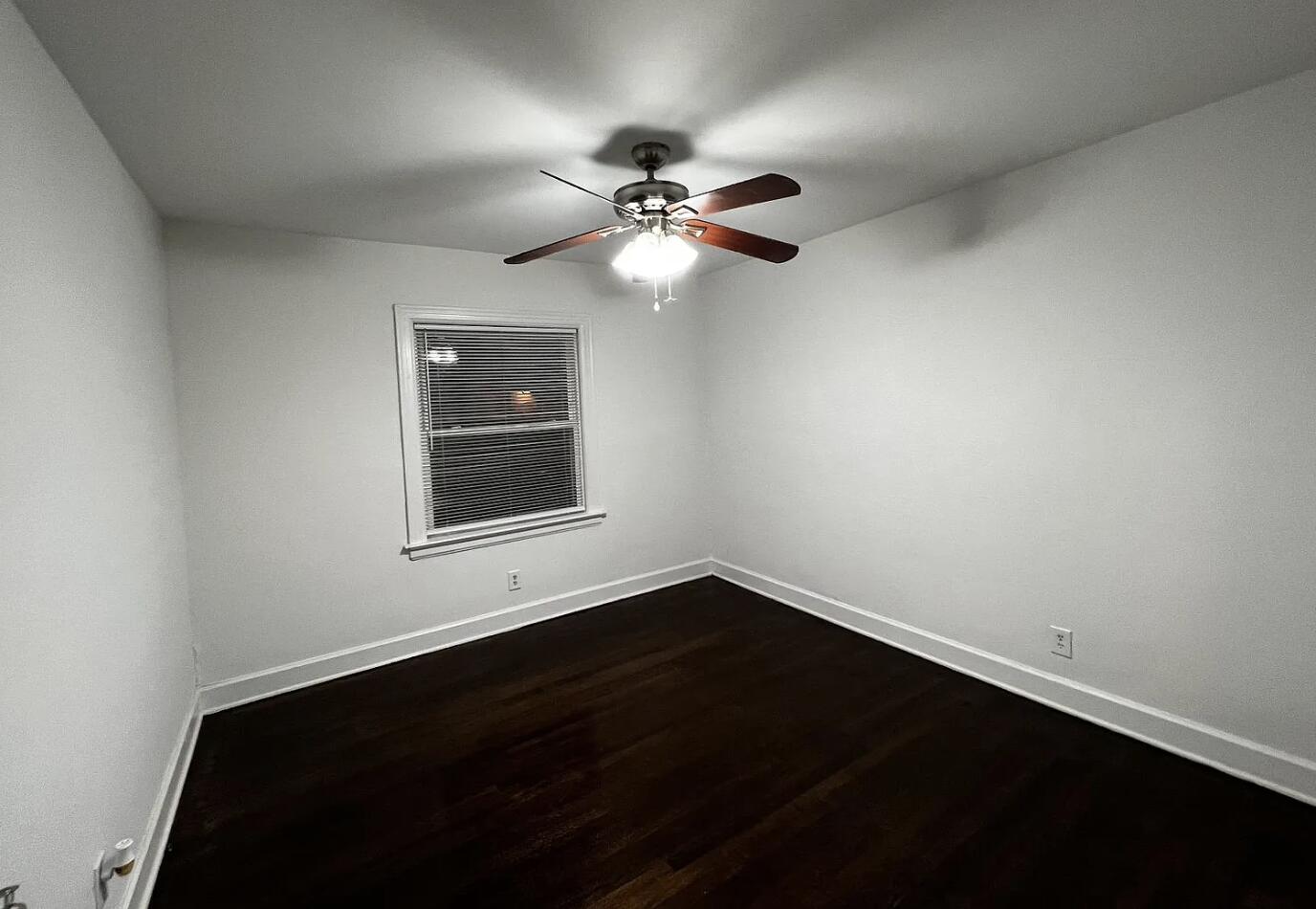 2034 Nashville Court B Property Photo 4