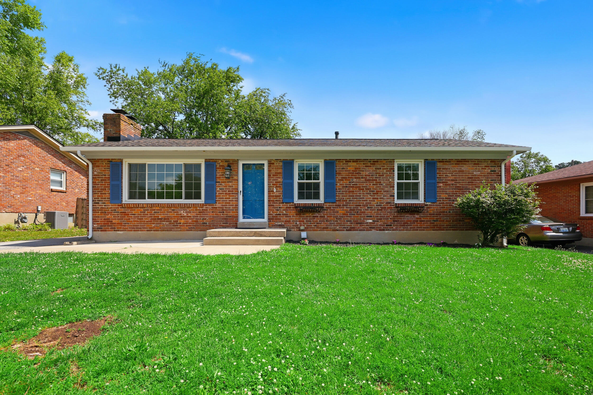 423 Plymouth Drive Property Photo 1
