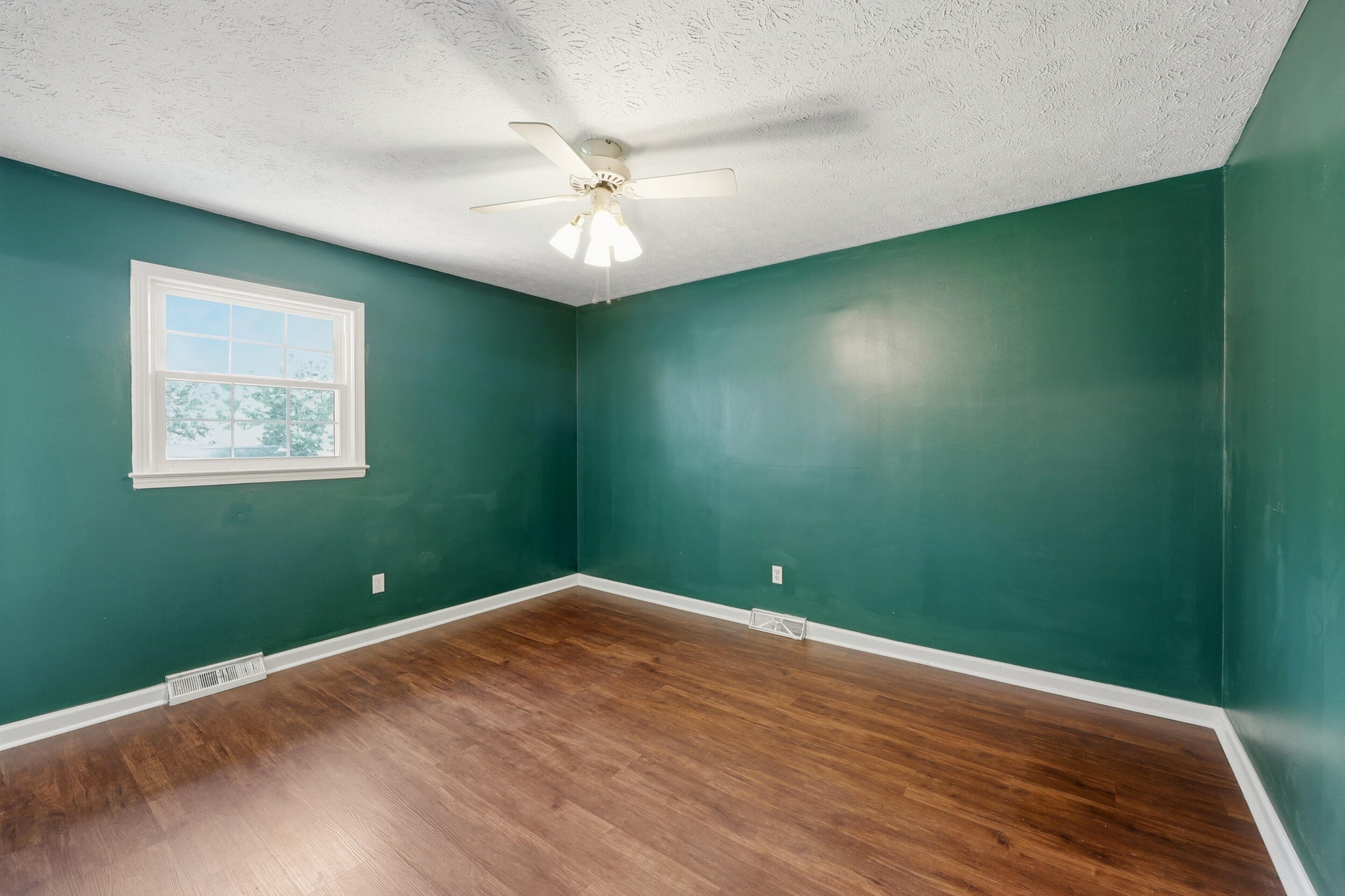 423 Plymouth Drive Property Photo 15