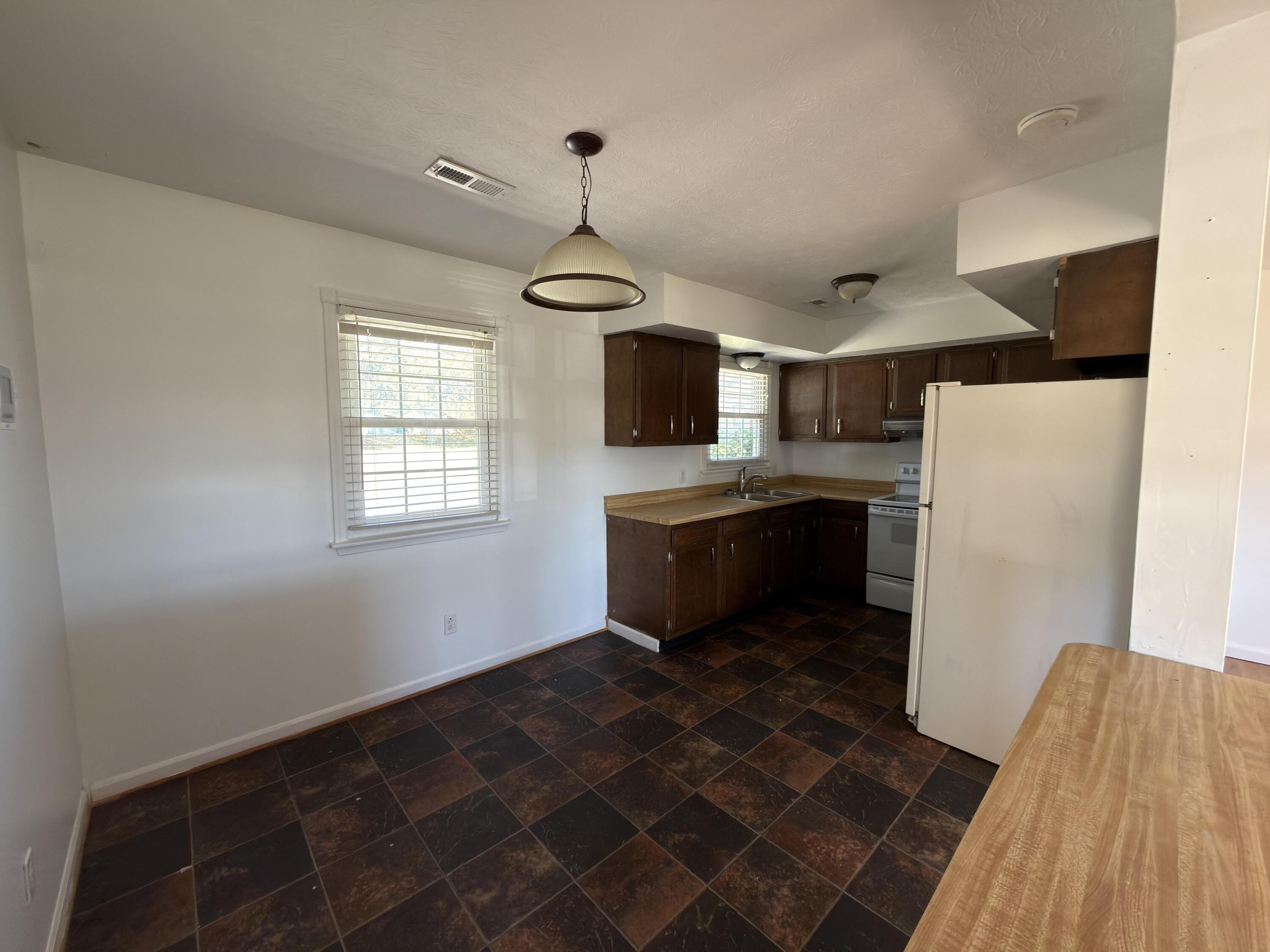 92 Mercer Drive Property Photo 5