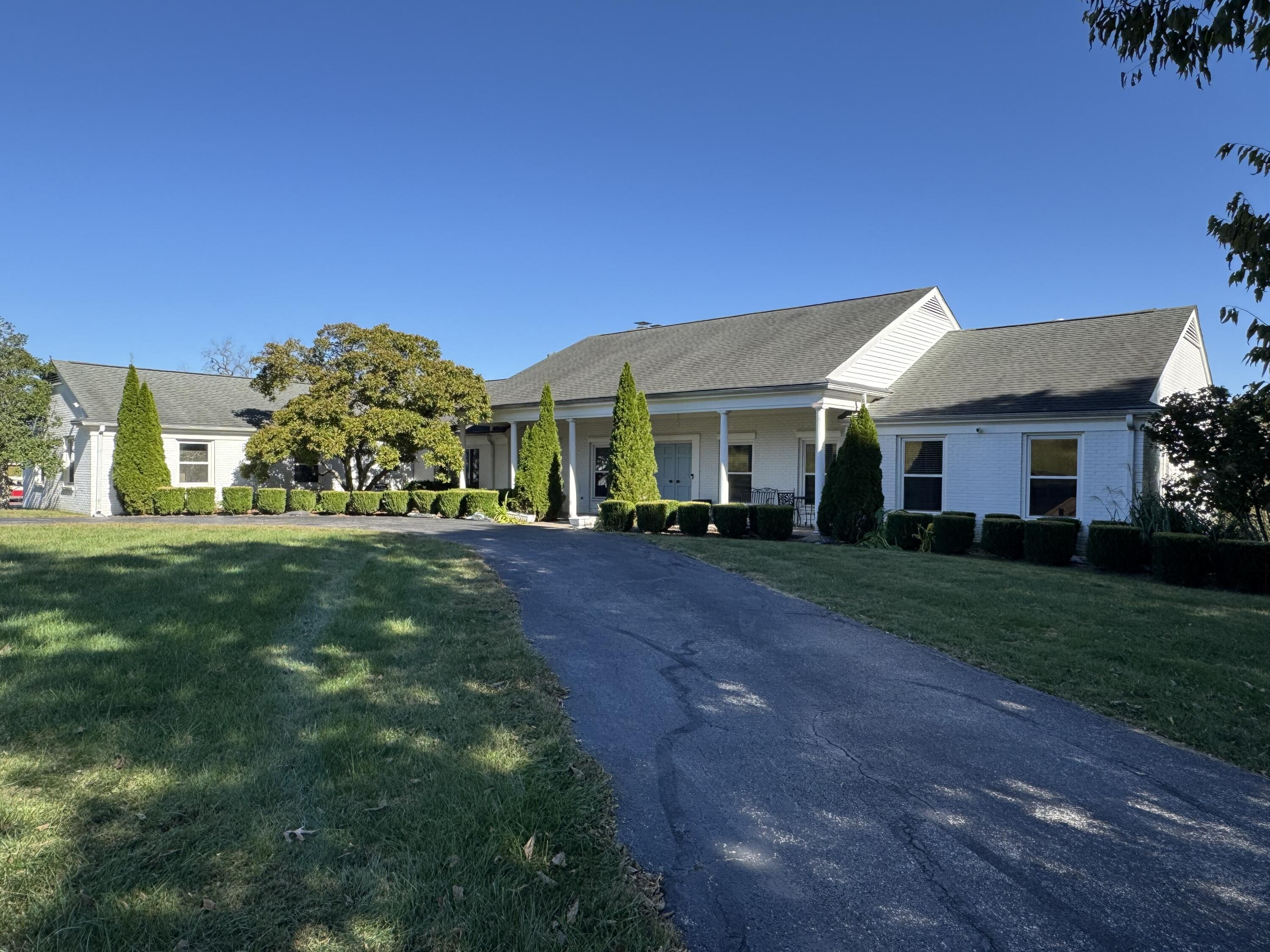 271 Fairway Drive Property Photo 1