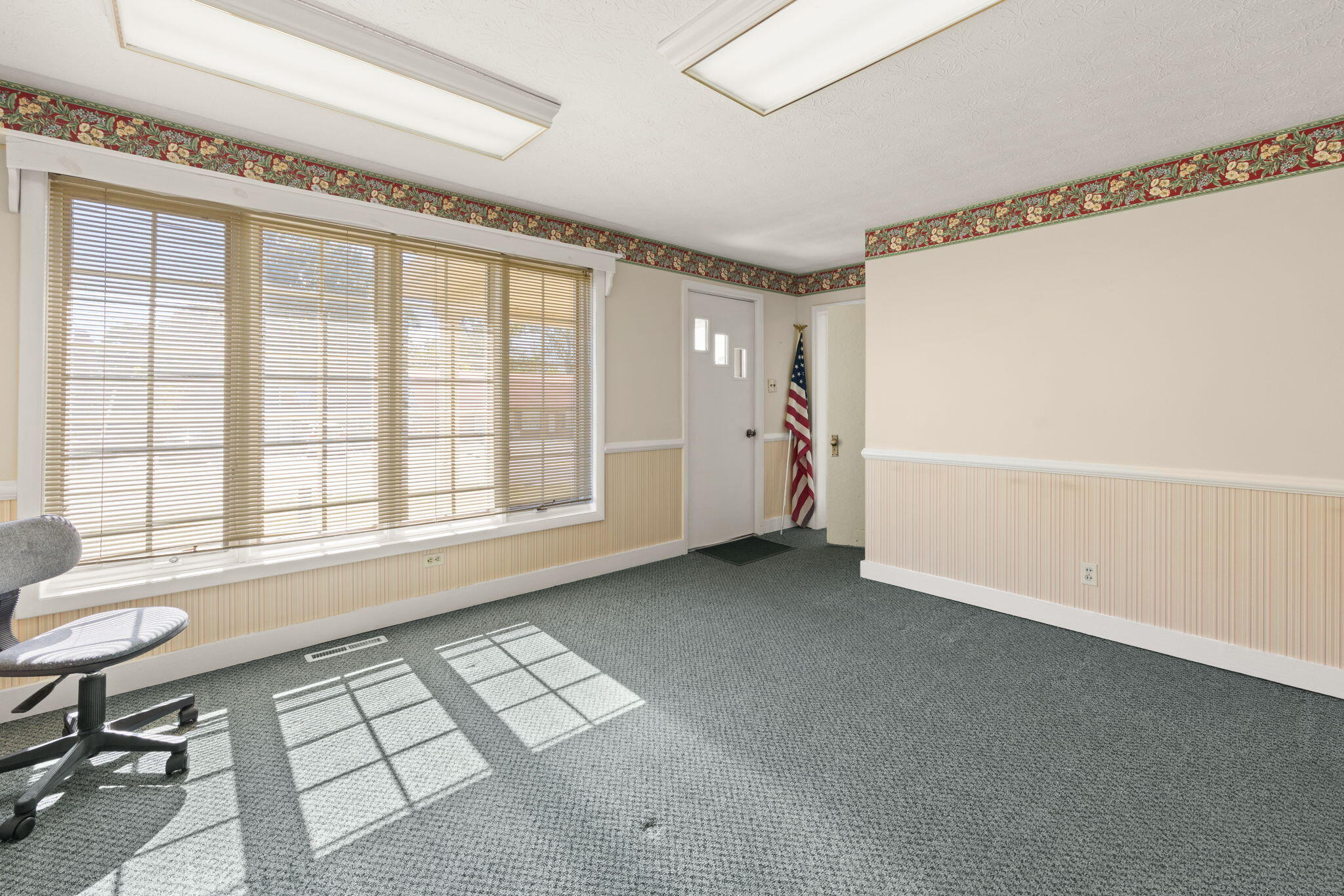 418 Ogden Street Property Photo 16