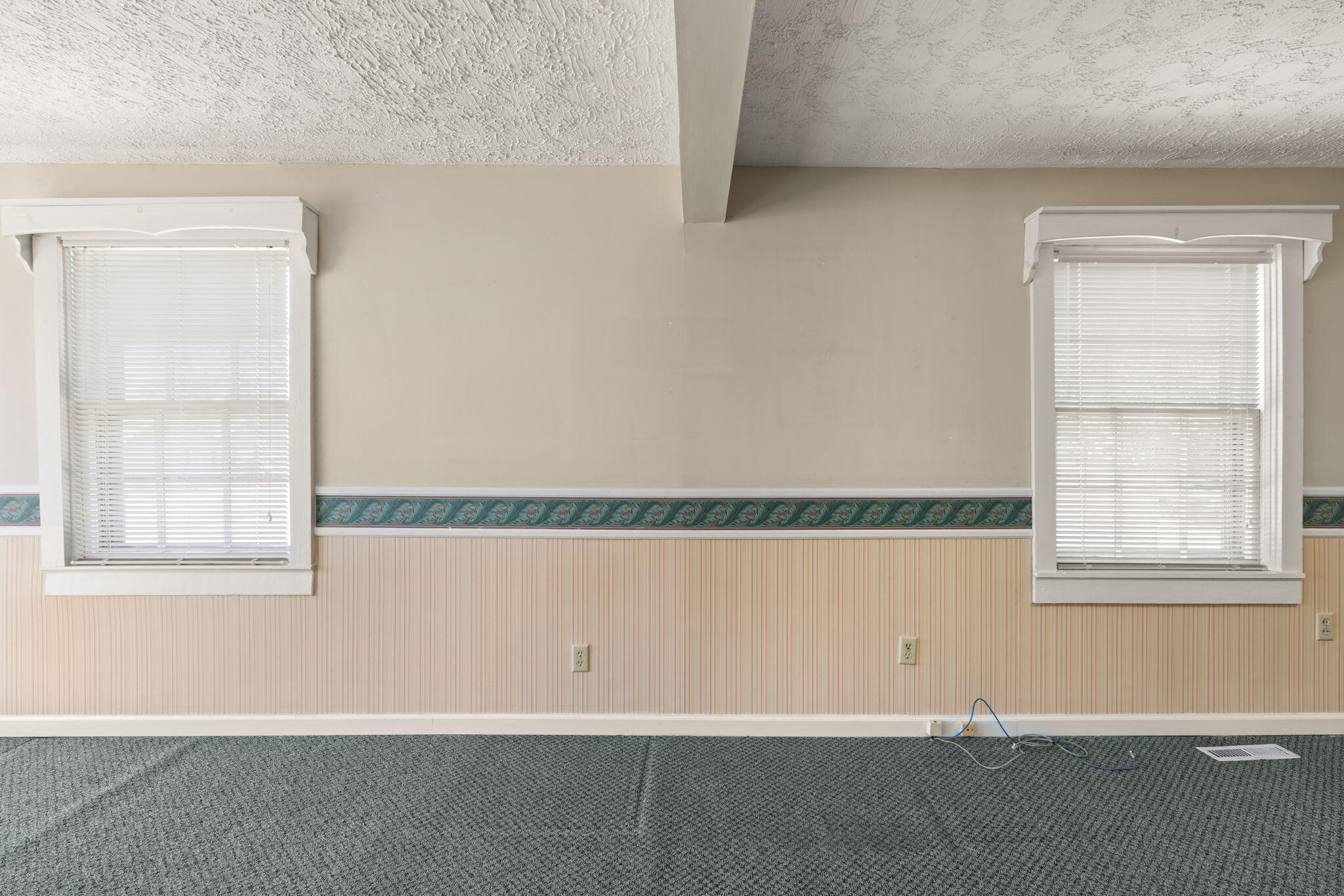 418 Ogden Street Property Photo 21