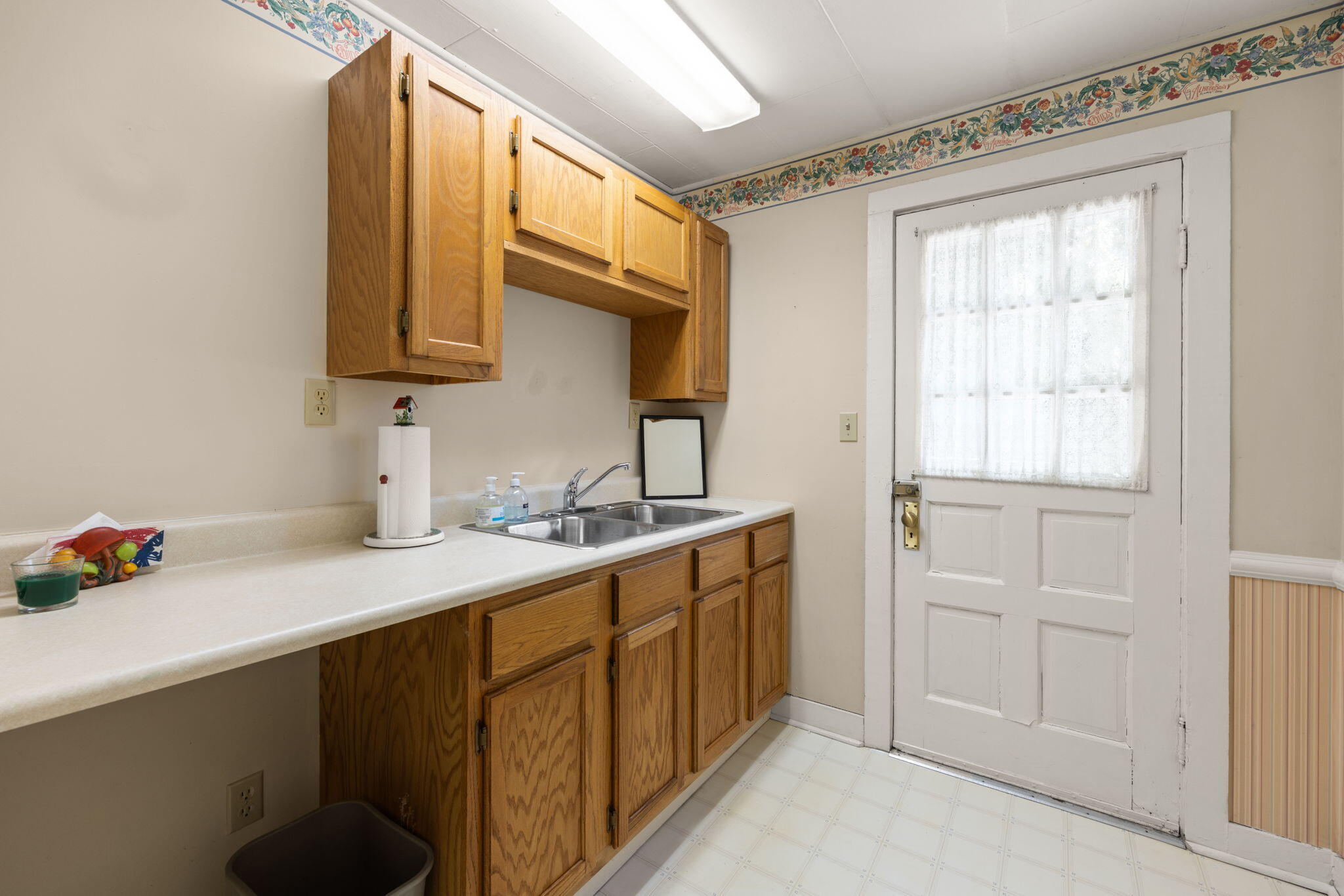 418 Ogden Street Property Photo 25