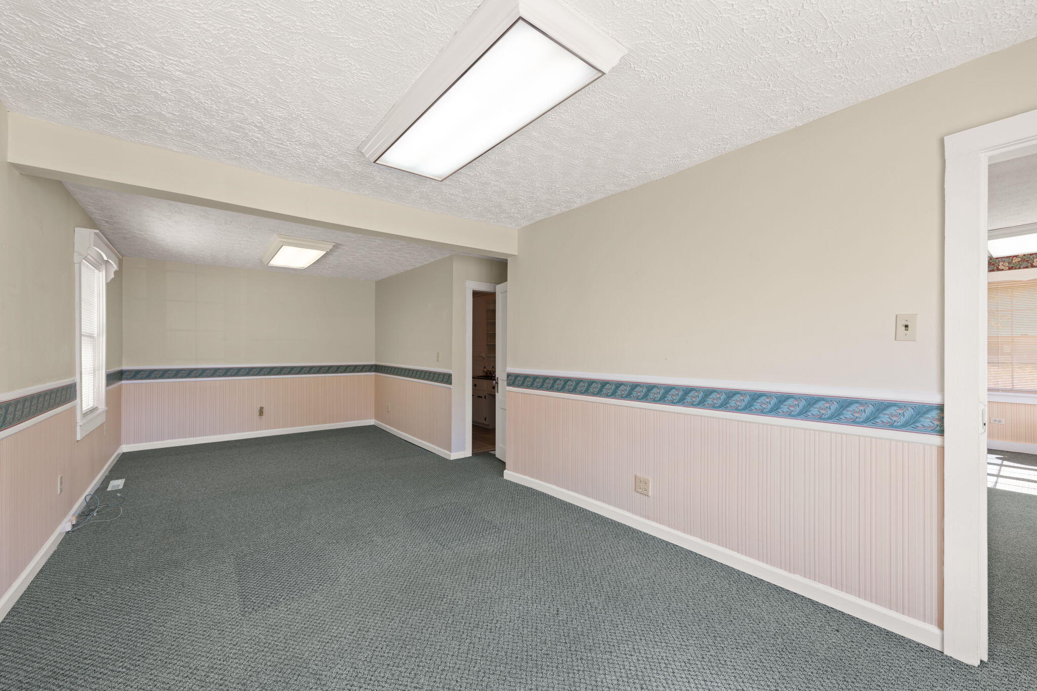 418 Ogden Street Property Photo 36
