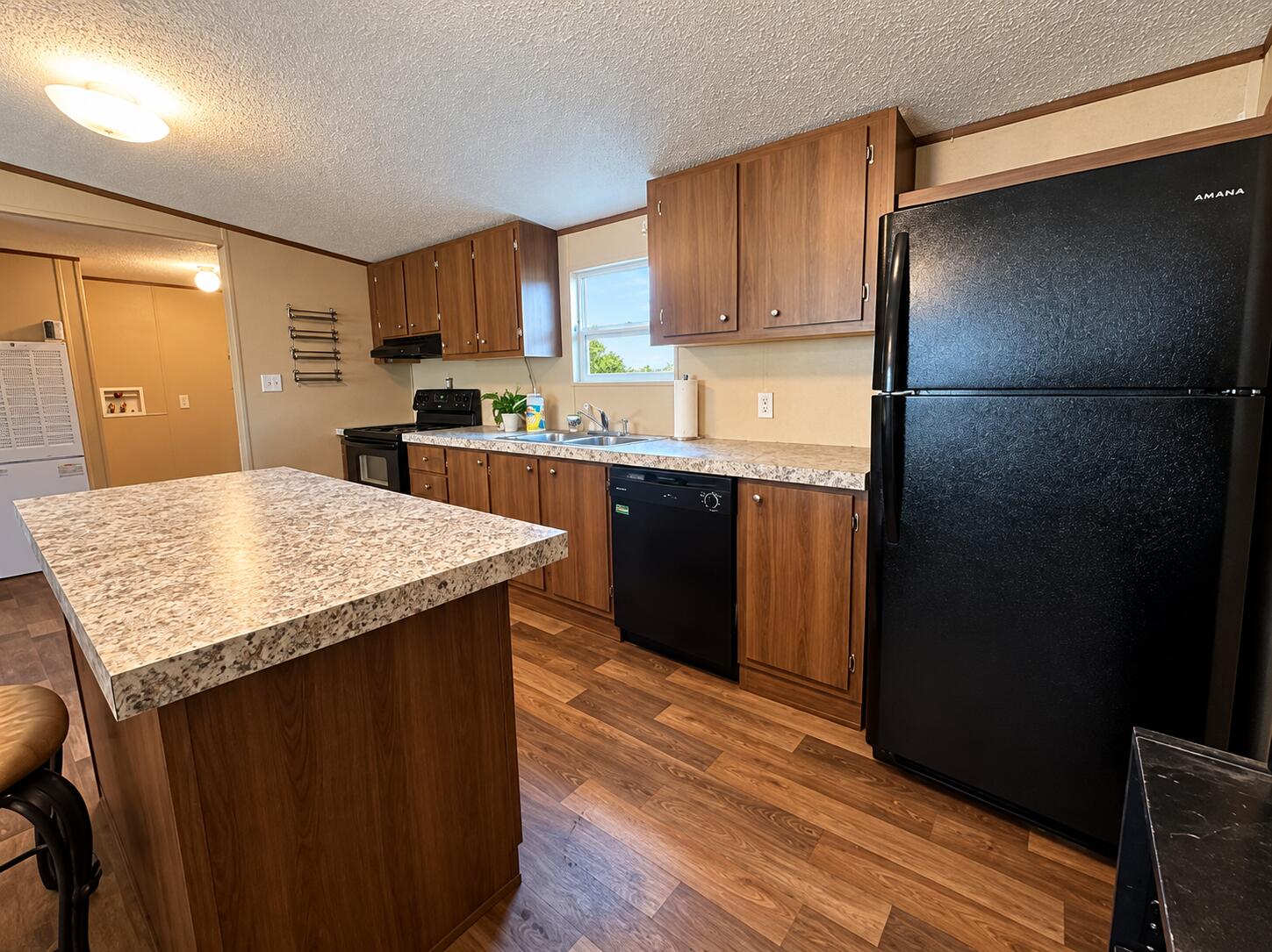 3270 Saltwell Road Property Photo 4