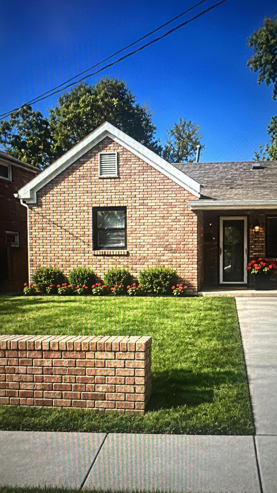 388 Roosevelt Boulevard Property Photo 1