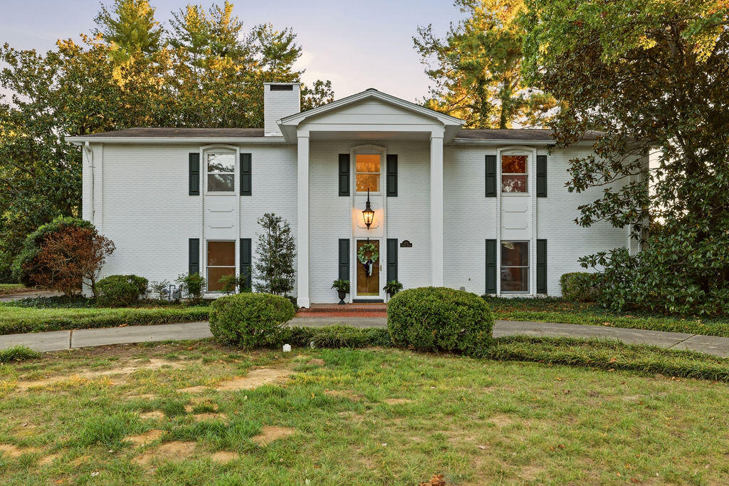 1511 Chaucer Drive Property Photo 1