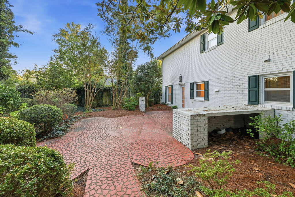 1511 Chaucer Drive Property Photo 16