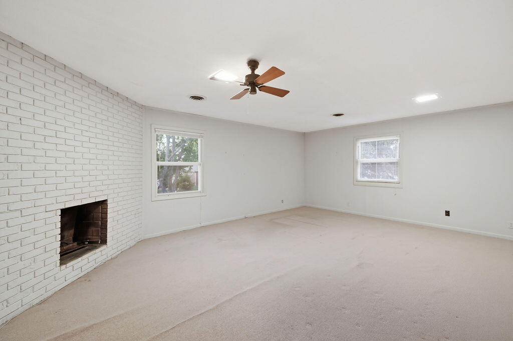 1511 Chaucer Drive Property Photo 18