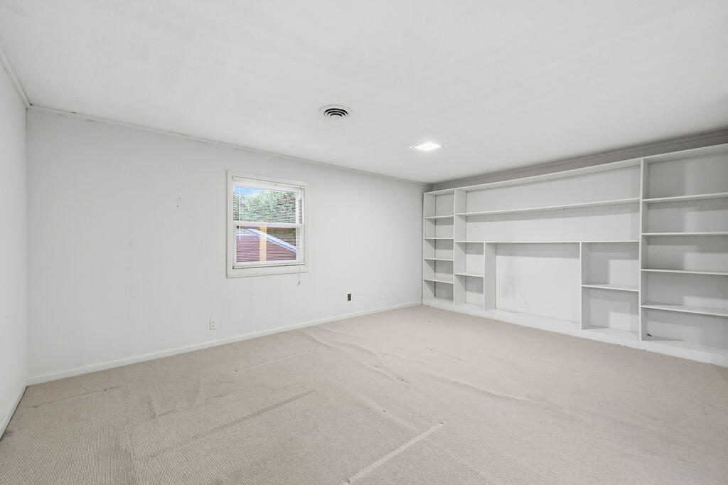 1511 Chaucer Drive Property Photo 19