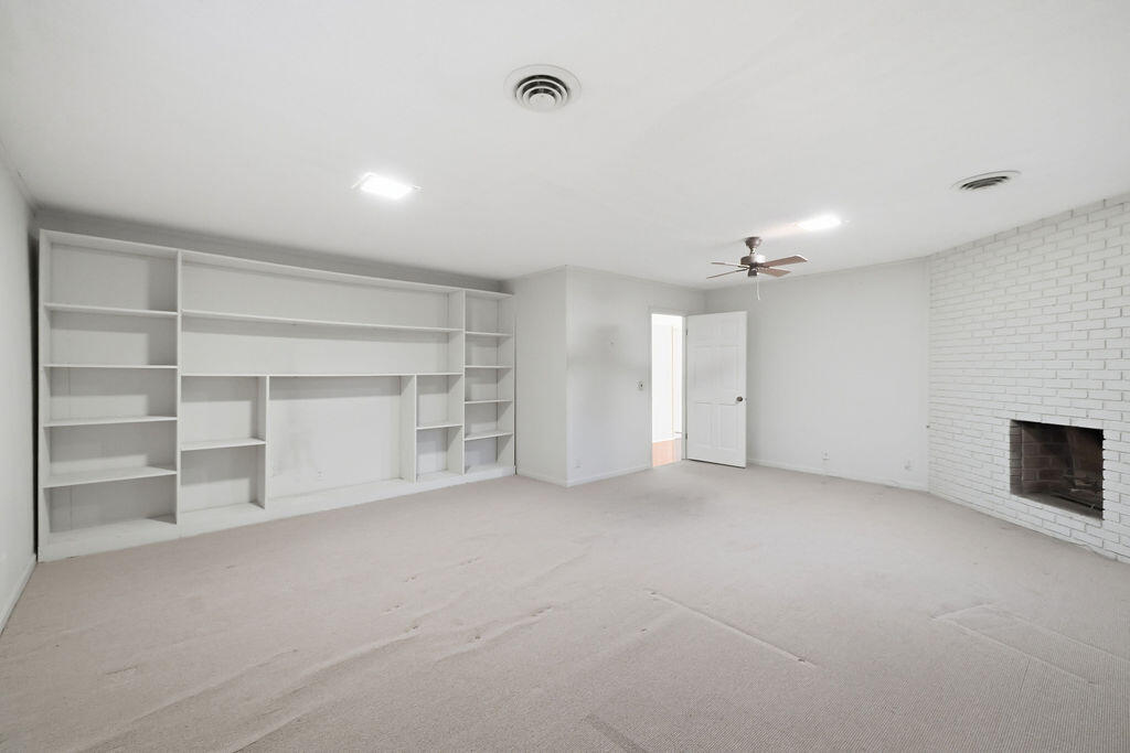 1511 Chaucer Drive Property Photo 20