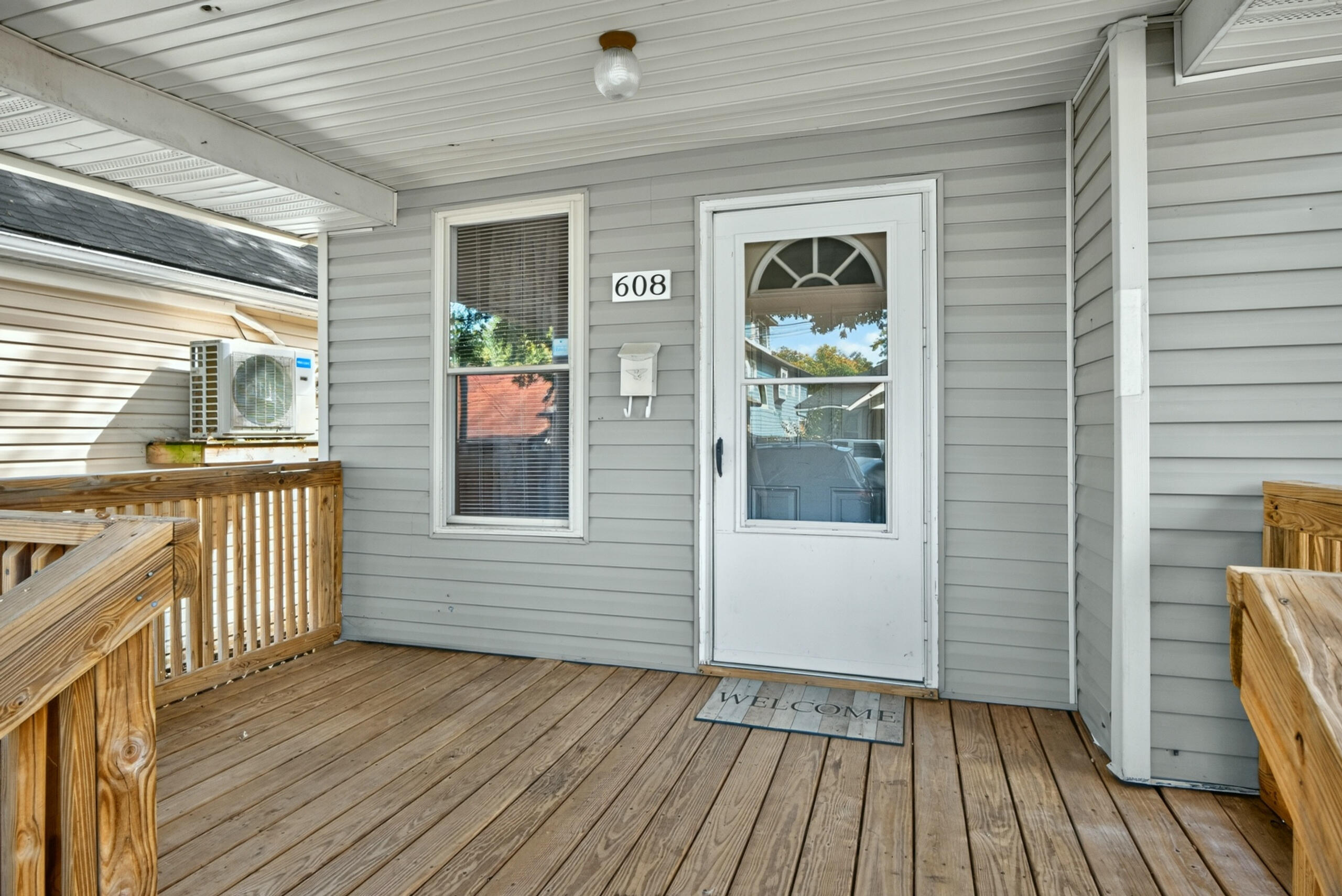 608 Elm Tree Lane Property Photo 3