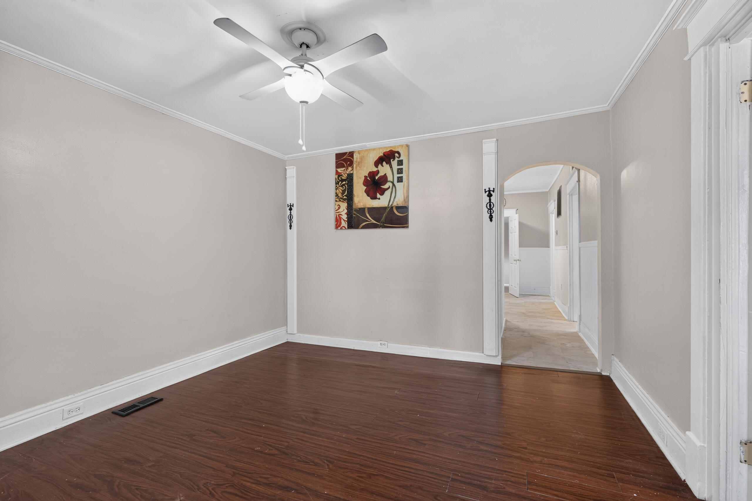 608 Elm Tree Lane Property Photo 6