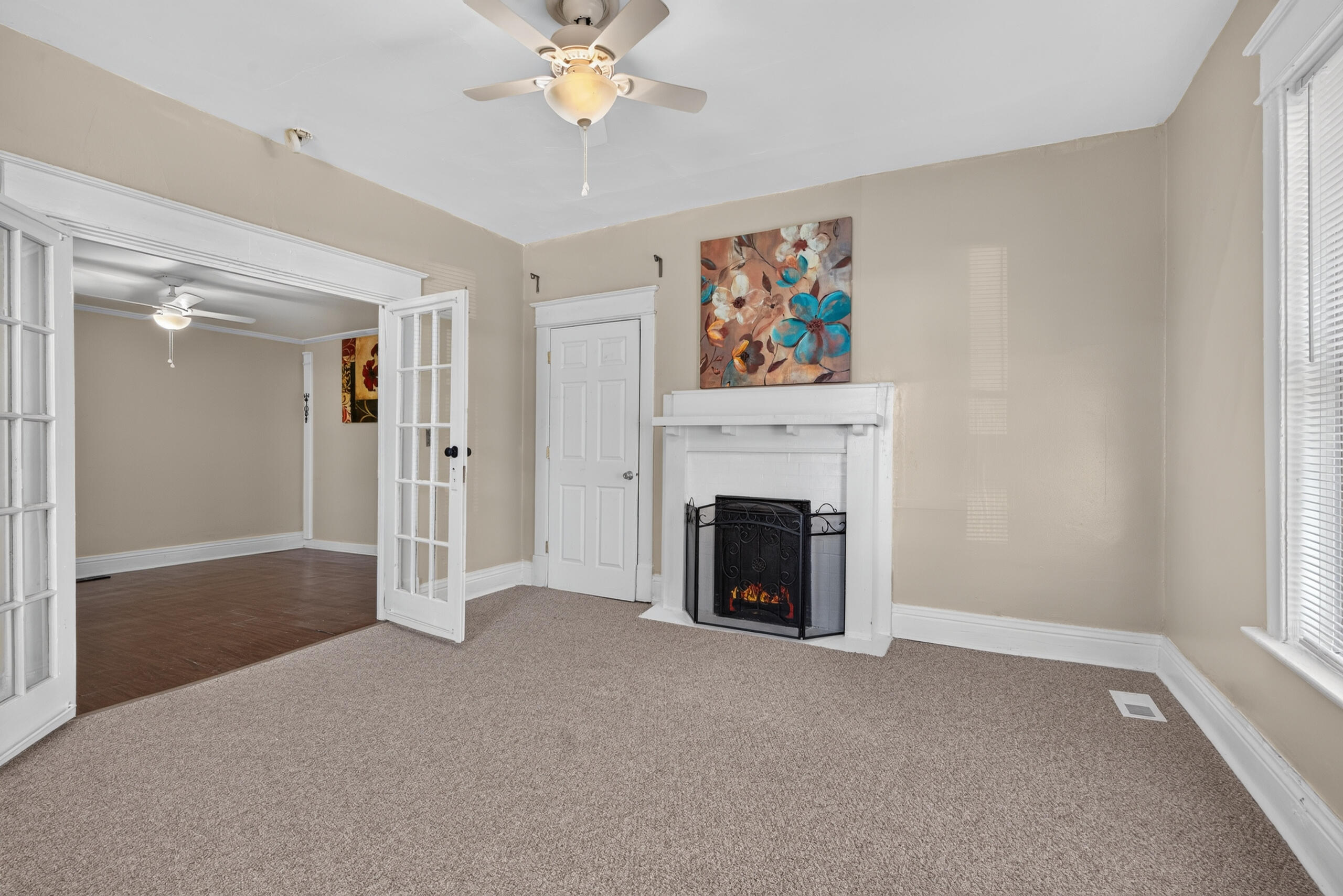608 Elm Tree Lane Property Photo 13