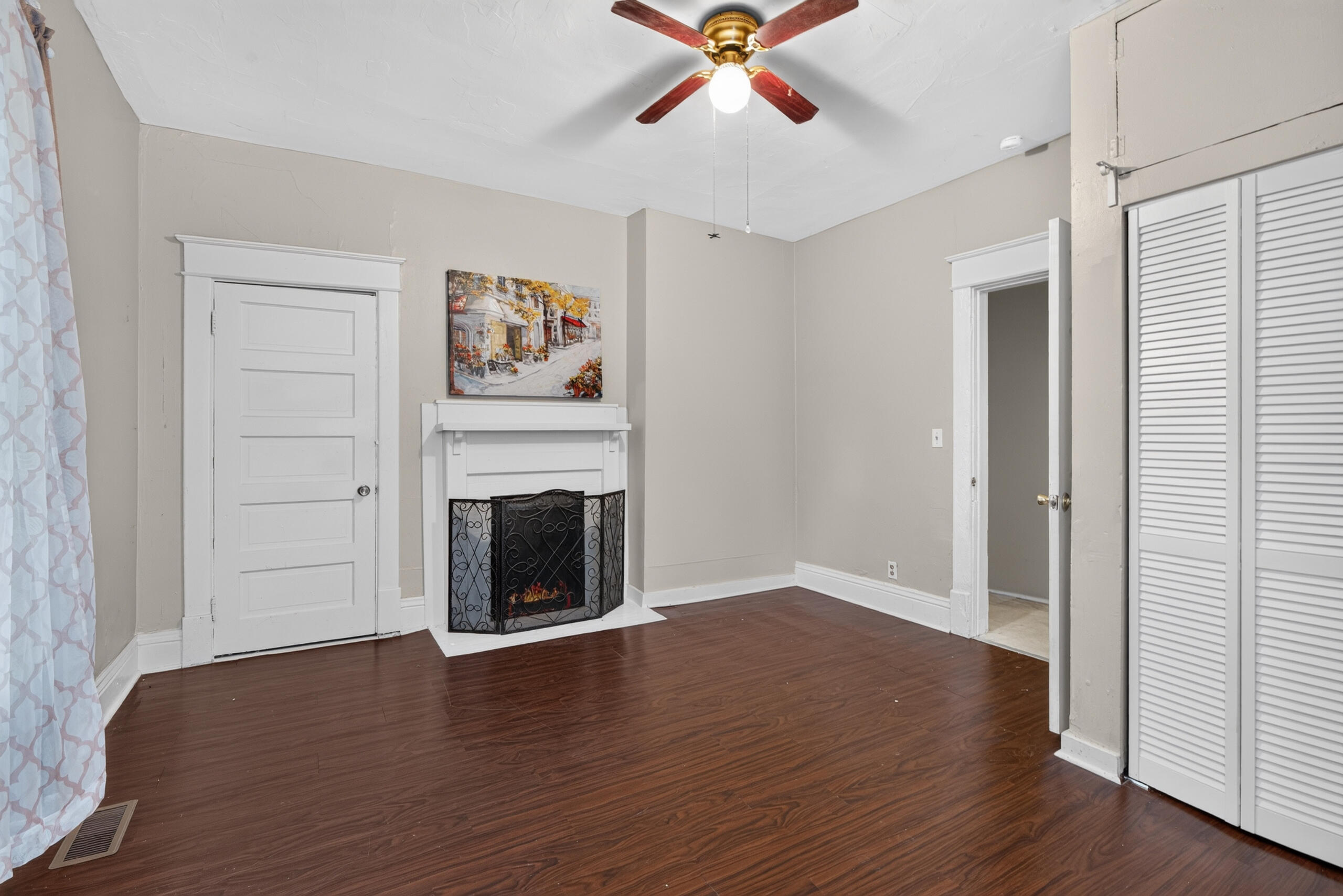 608 Elm Tree Lane Property Photo 17