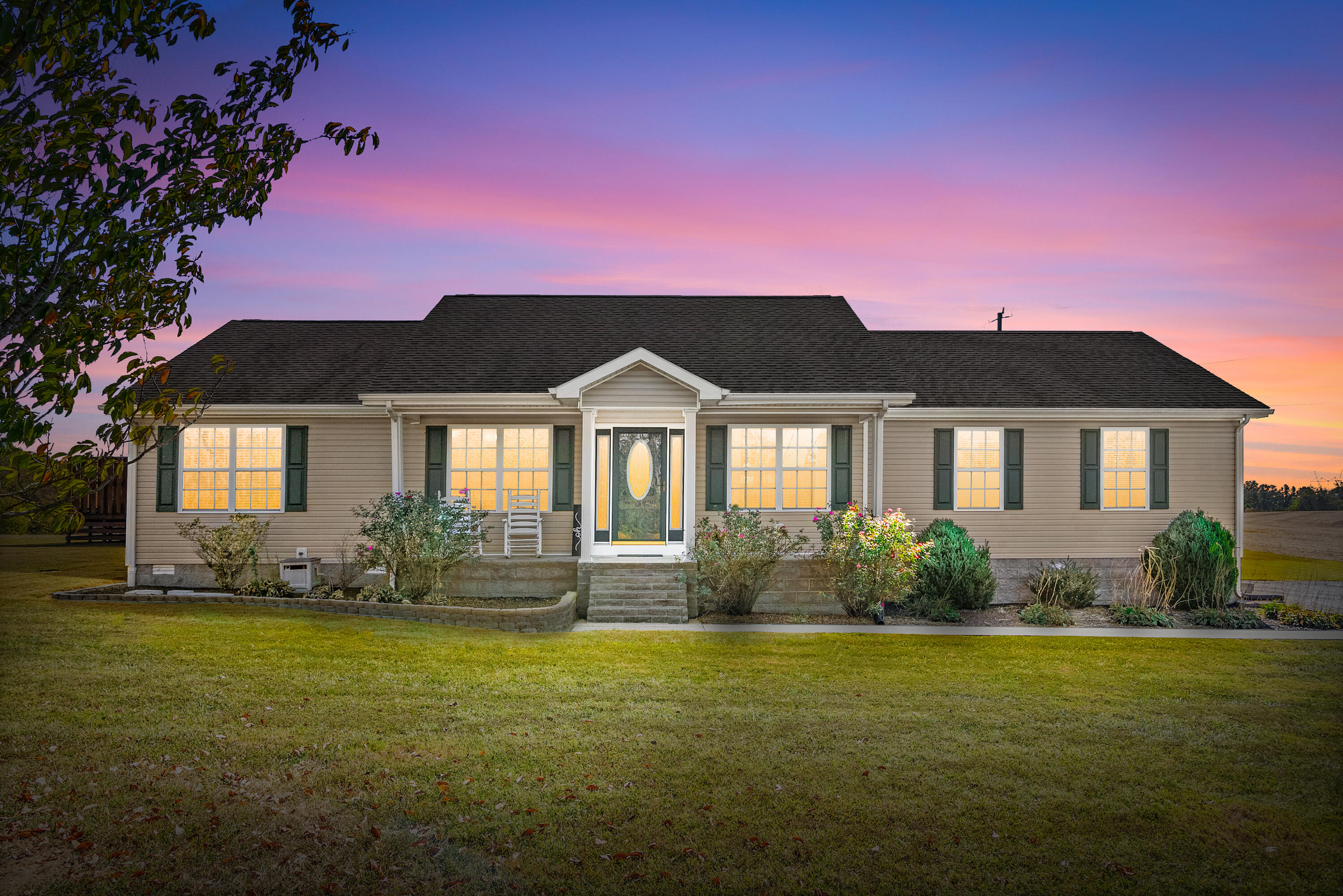 2125 Dogwood Kelly Road Property Photo 1
