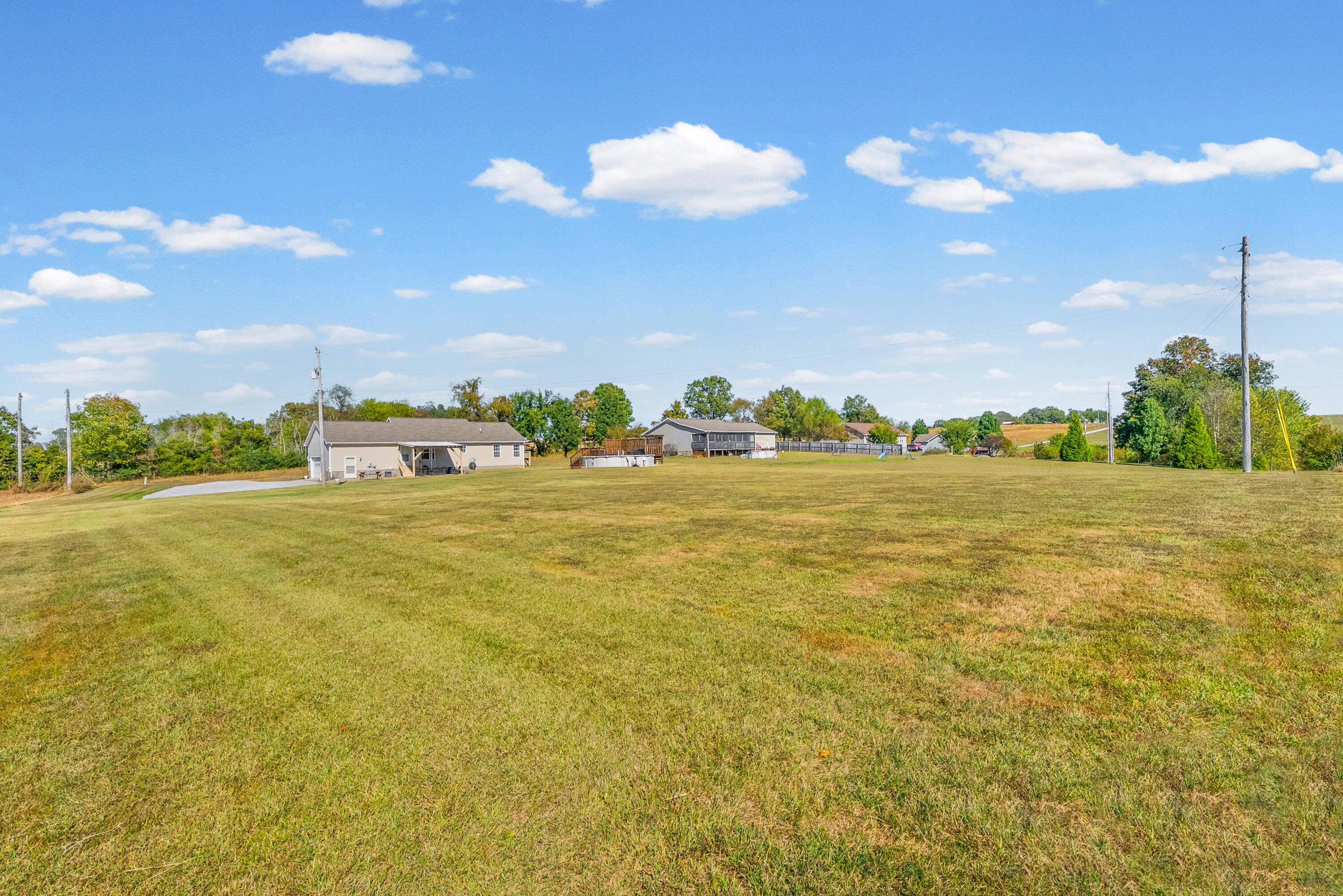 2125 Dogwood Kelly Road Property Photo 6