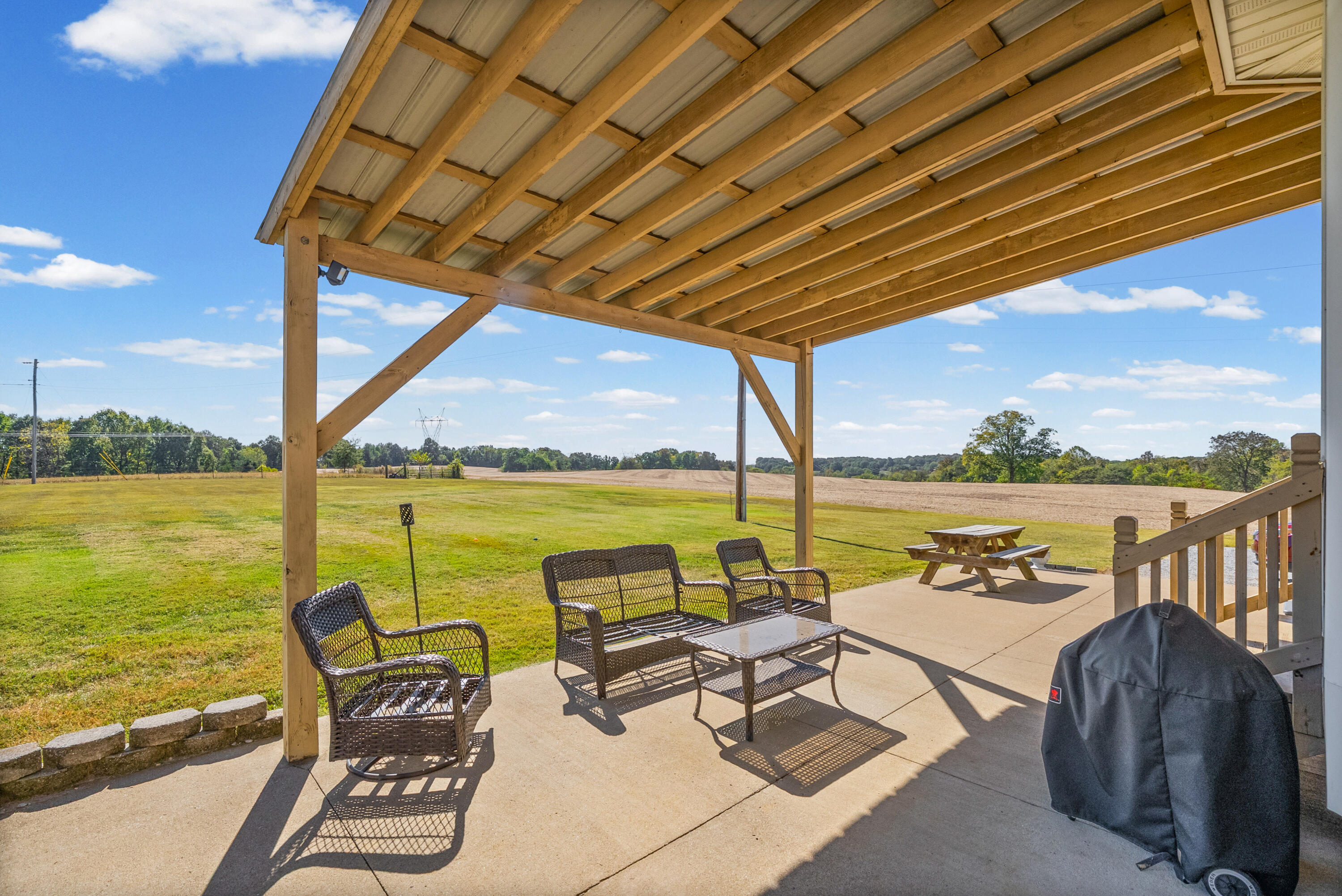 2125 Dogwood Kelly Road Property Photo 11