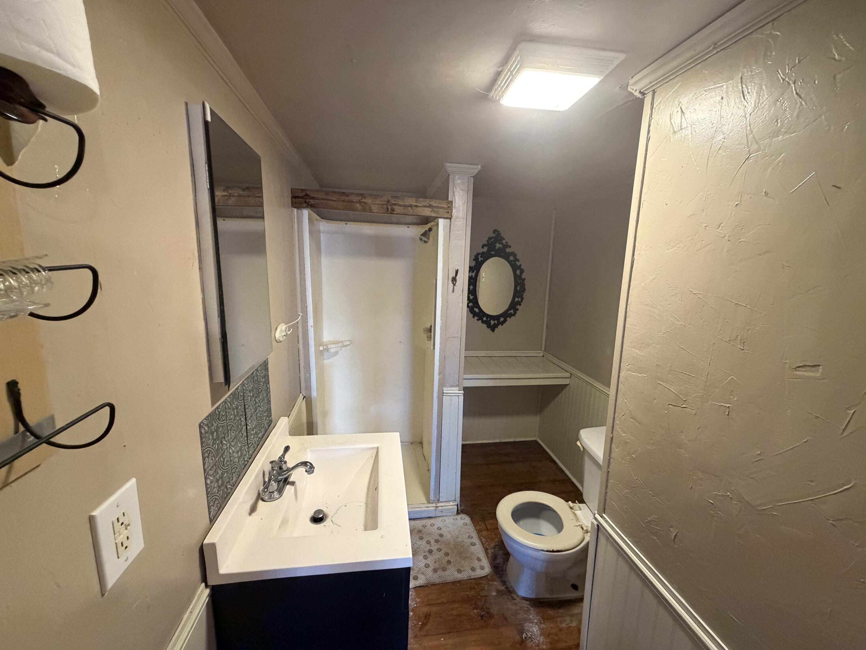 314 N College Street Property Photo 5