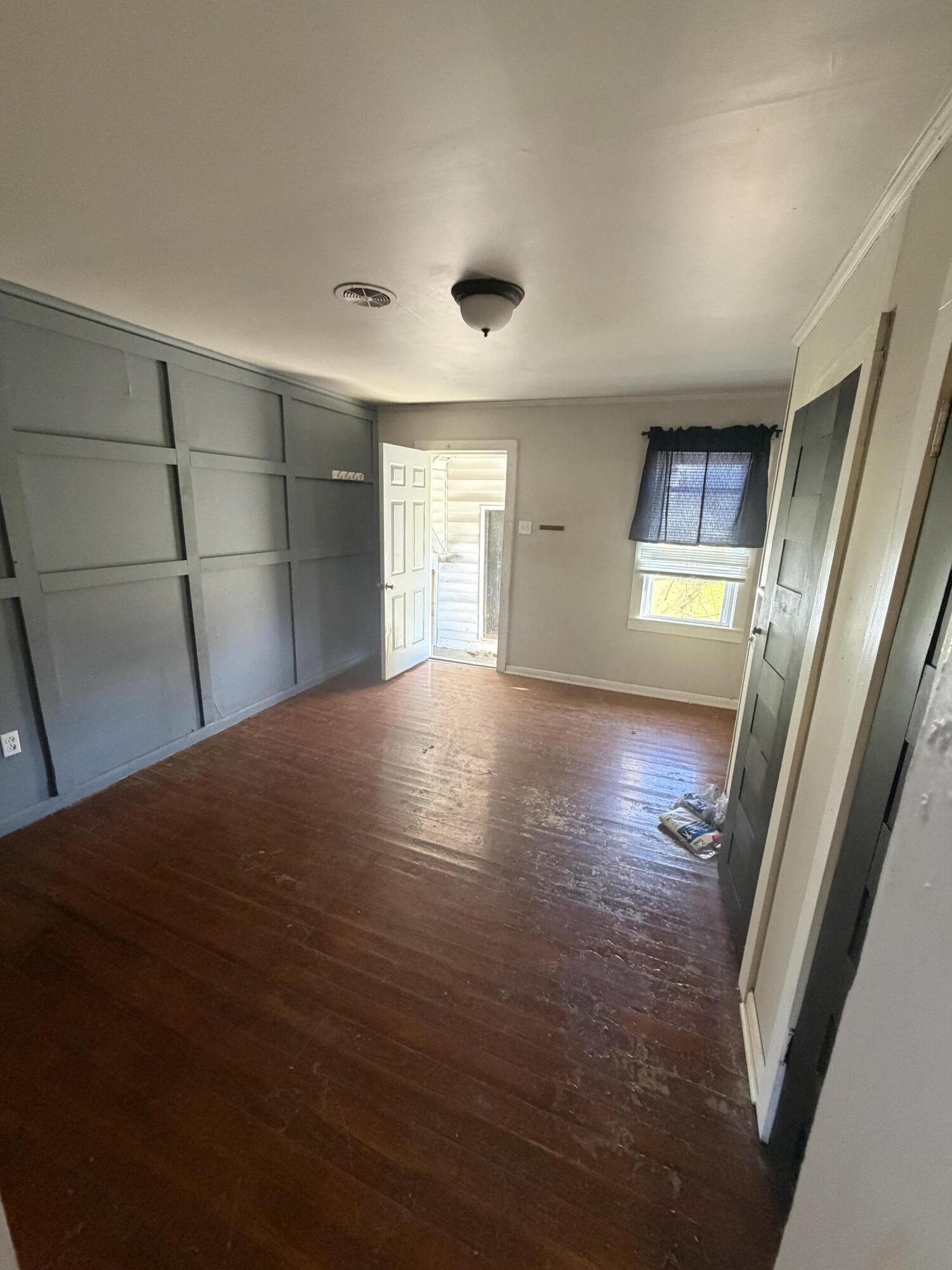 314 N College Street Property Photo 7