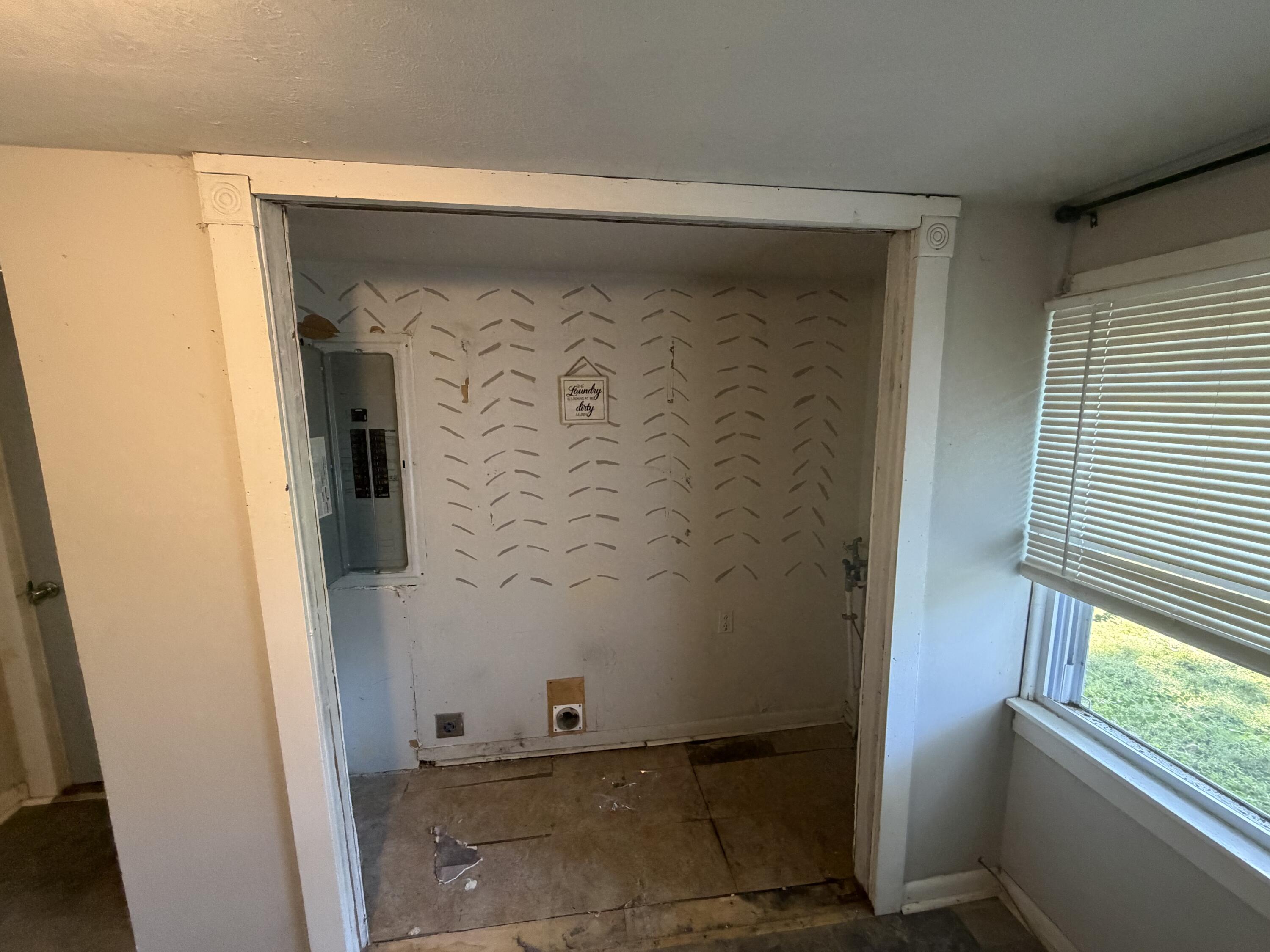 314 N College Street Property Photo 9