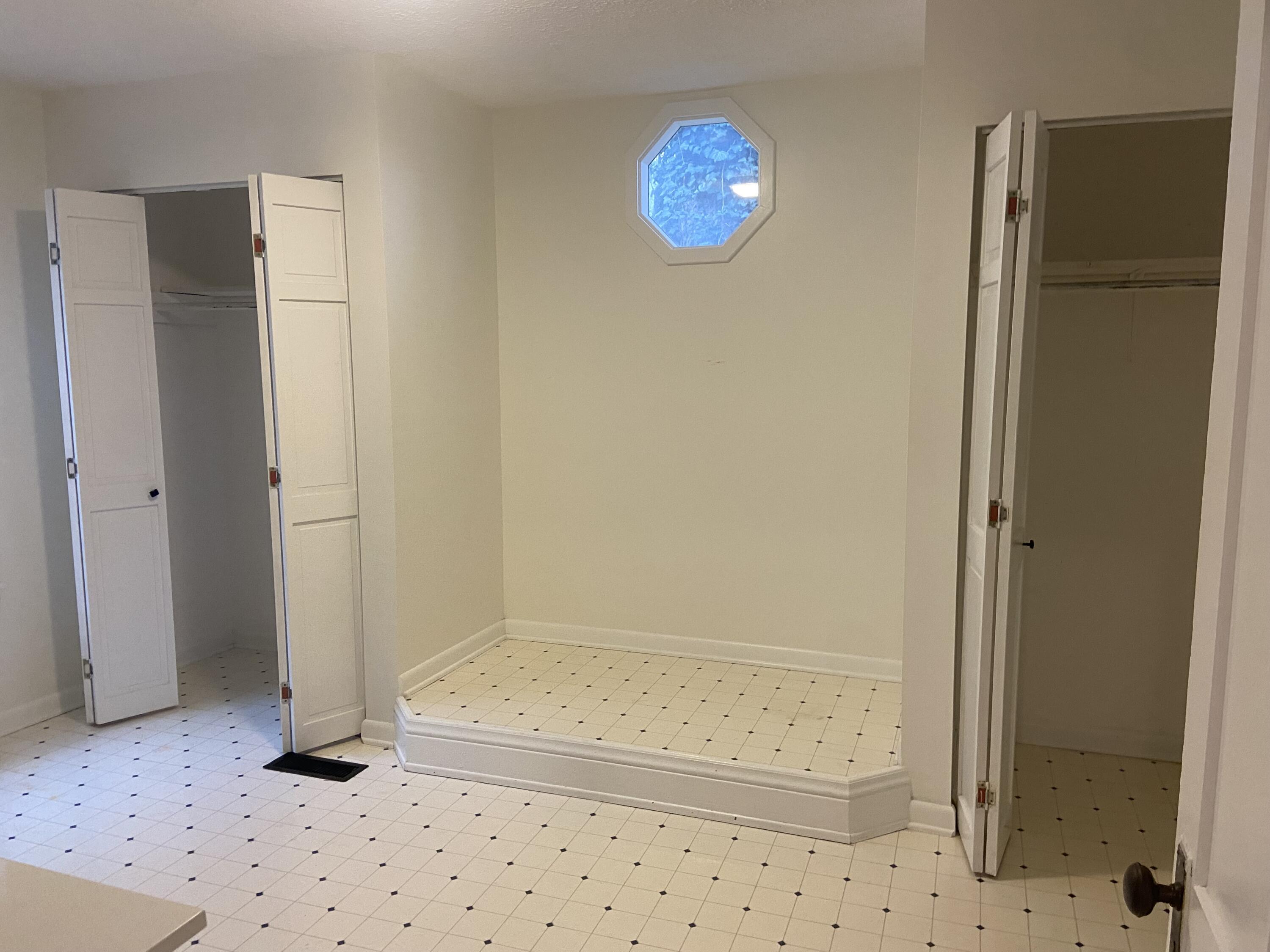 235 Mills Avenue Property Photo 29