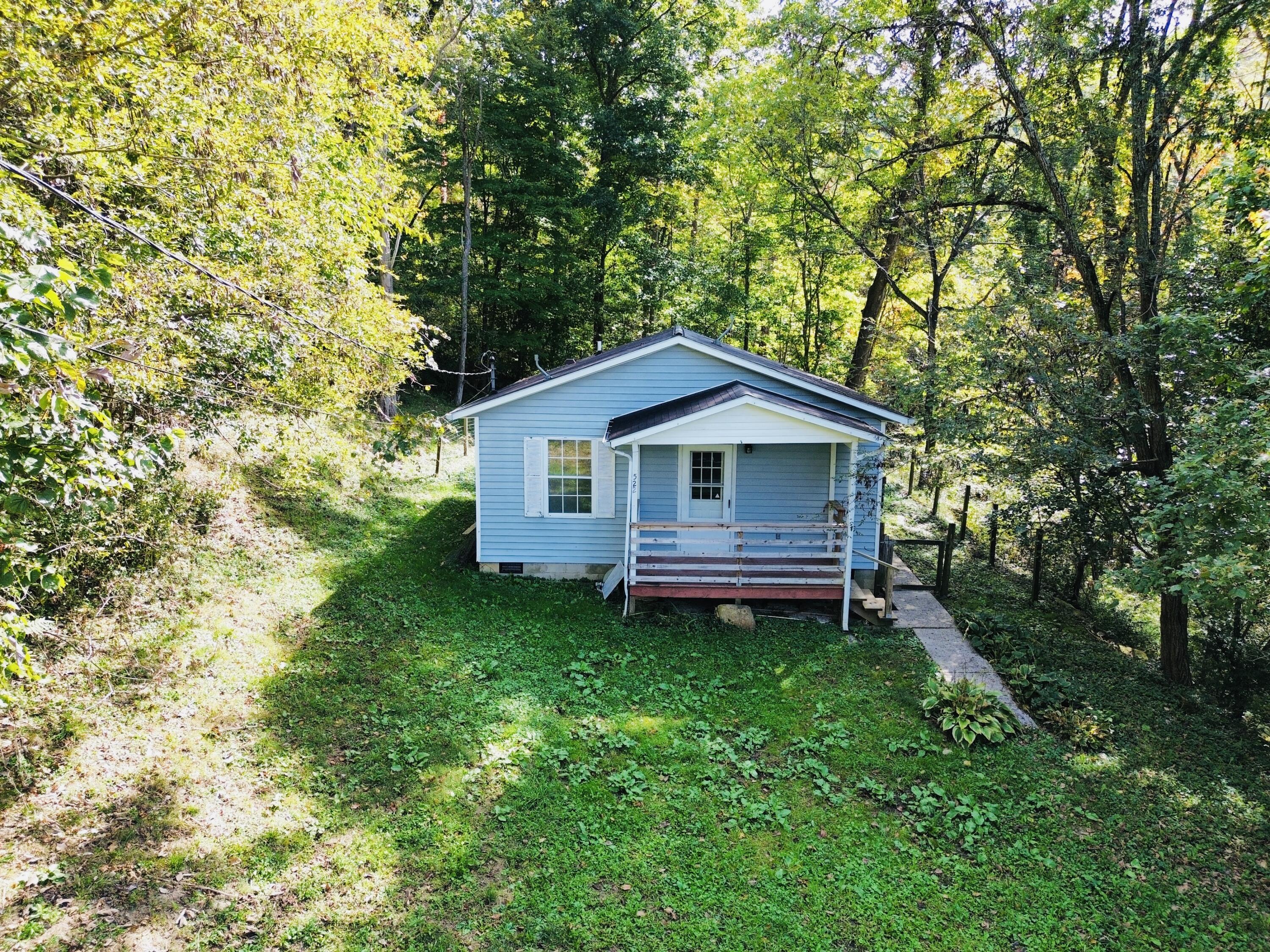 522 Town Branch Road Property Photo 4