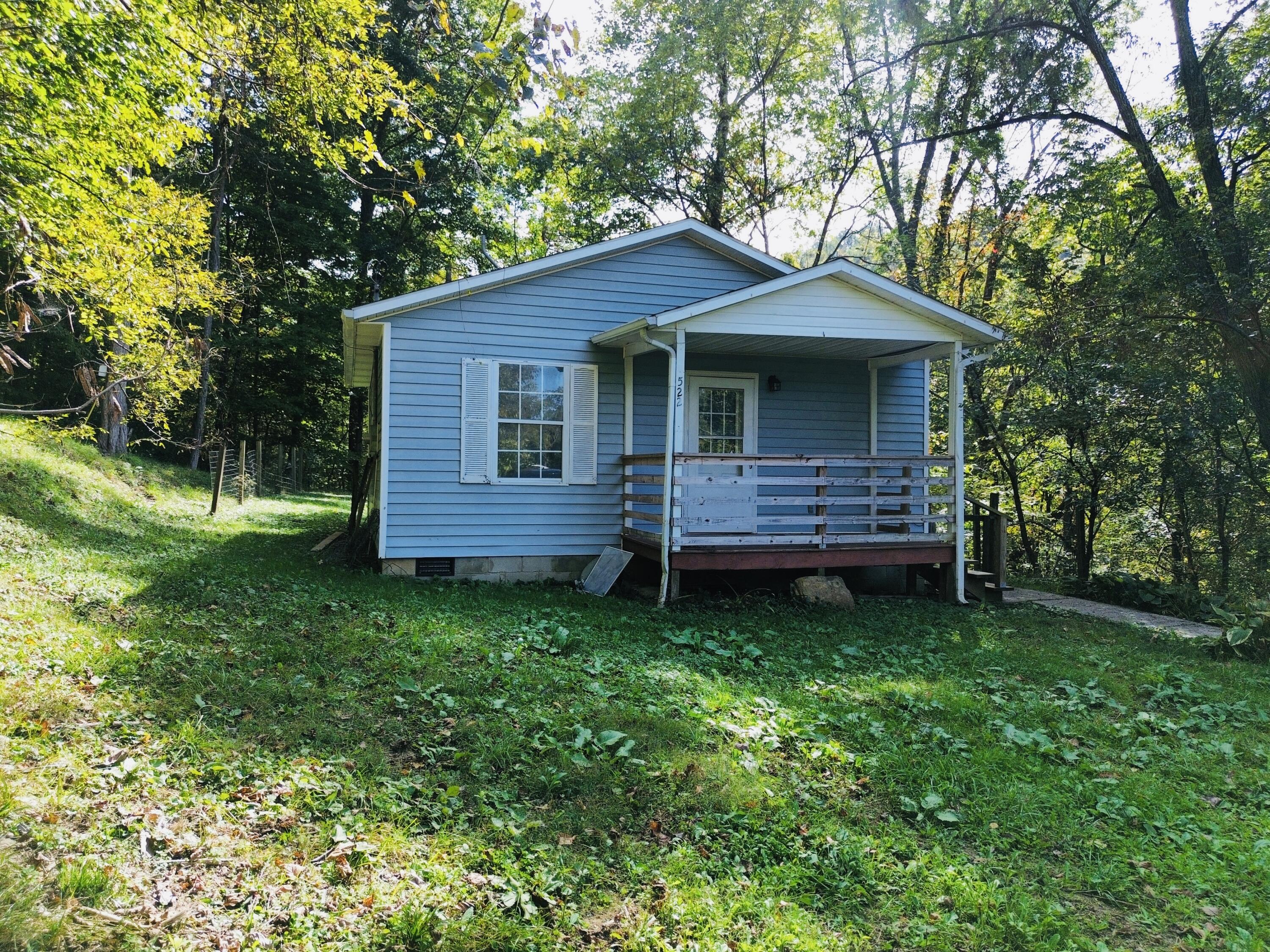 522 Town Branch Road Property Photo 5