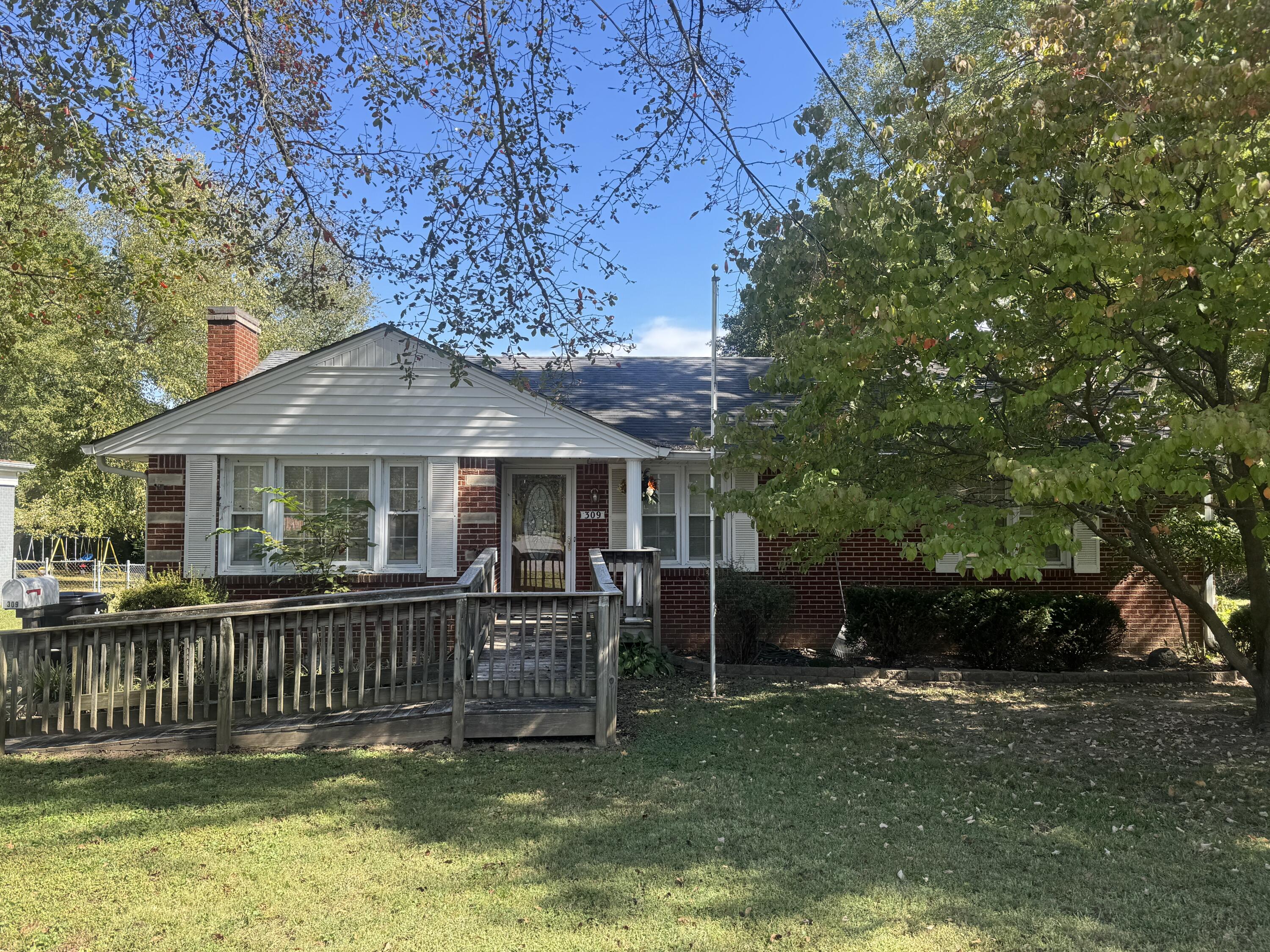 309 S 13th Street Property Photo 1