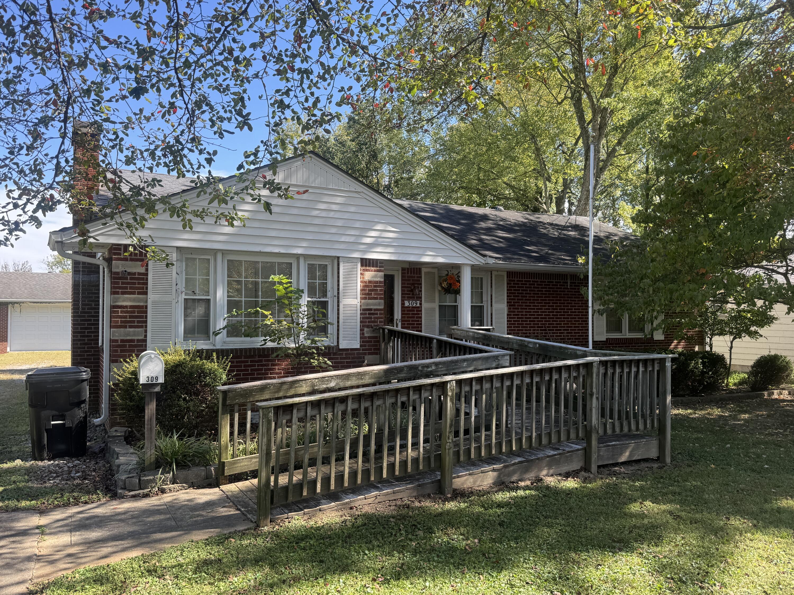 309 S 13th Street Property Photo 2