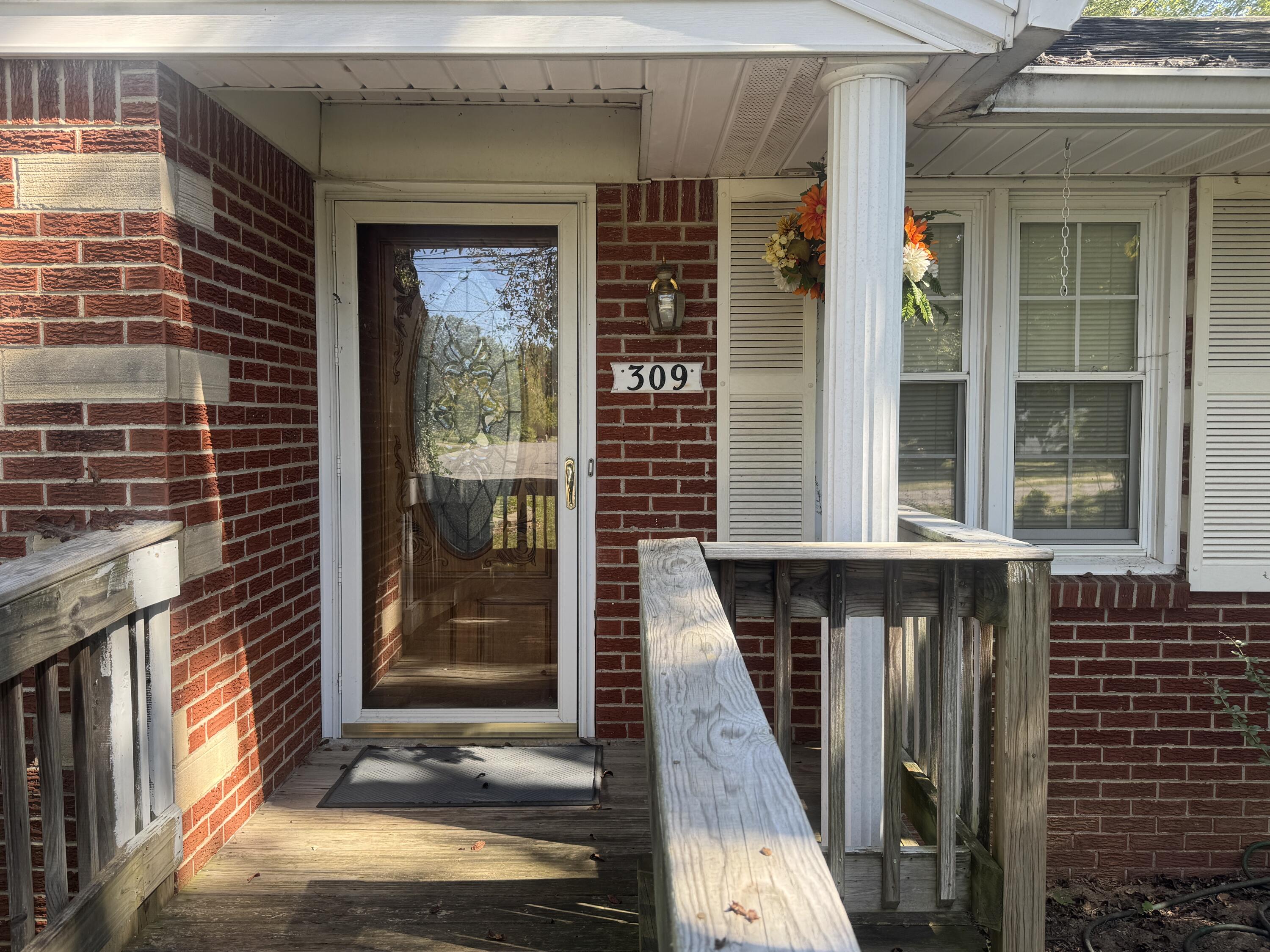 309 S 13th Street Property Photo 3