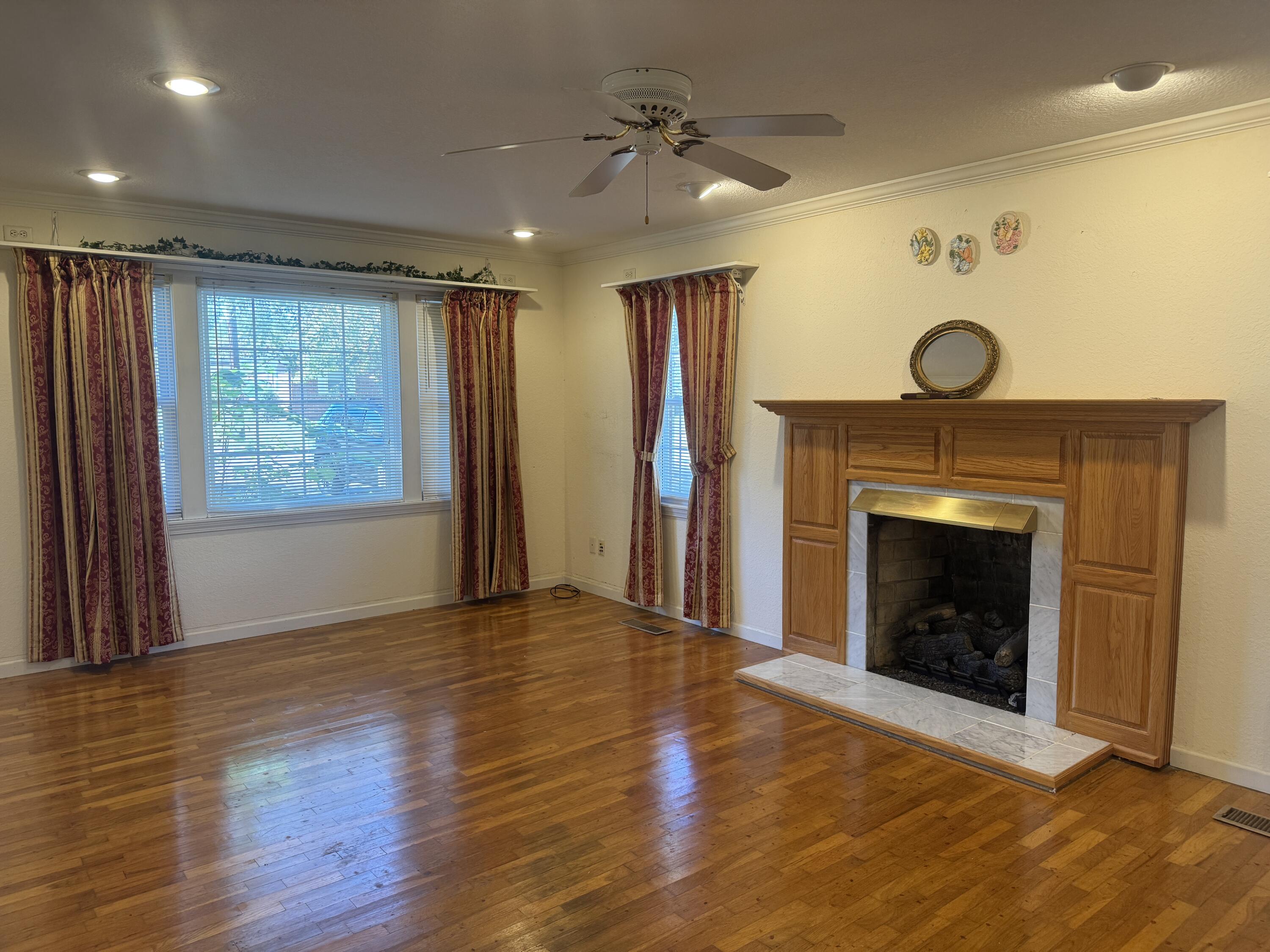 309 S 13th Street Property Photo 4