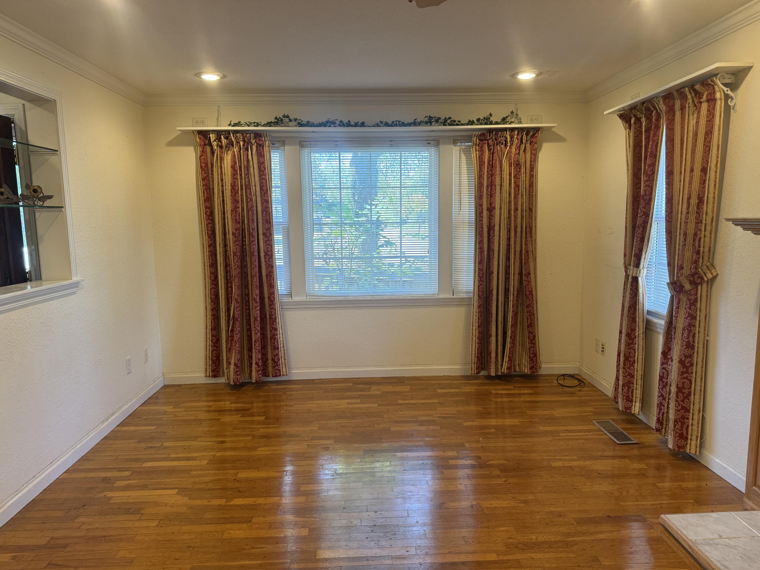 309 S 13th Street Property Photo 5