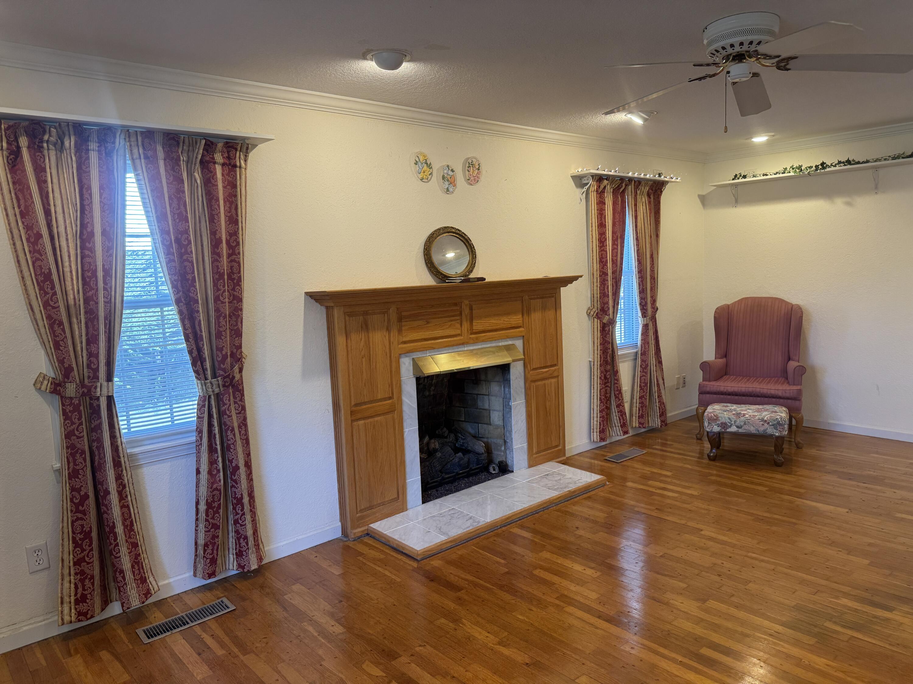309 S 13th Street Property Photo 6