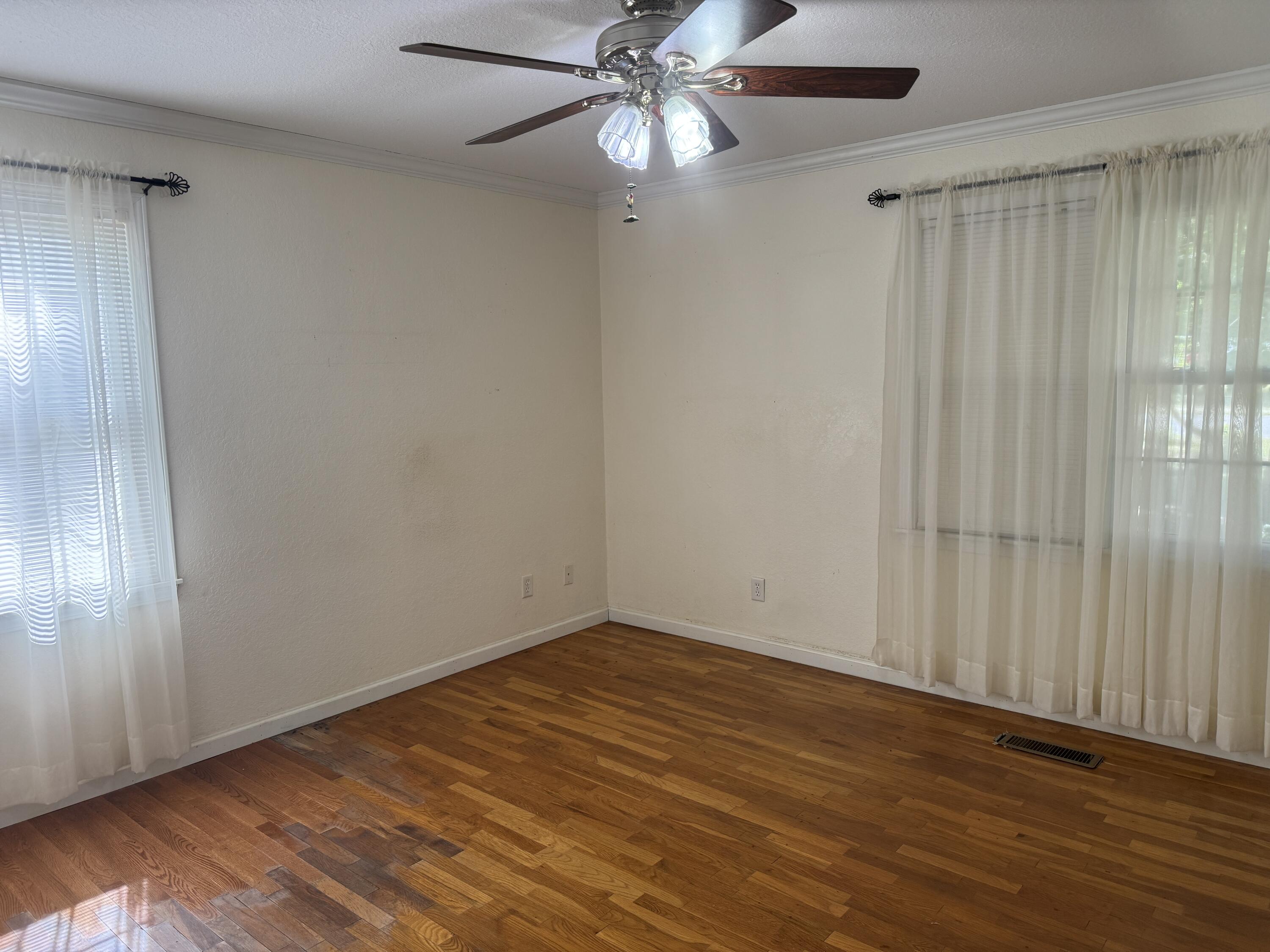 309 S 13th Street Property Photo 16