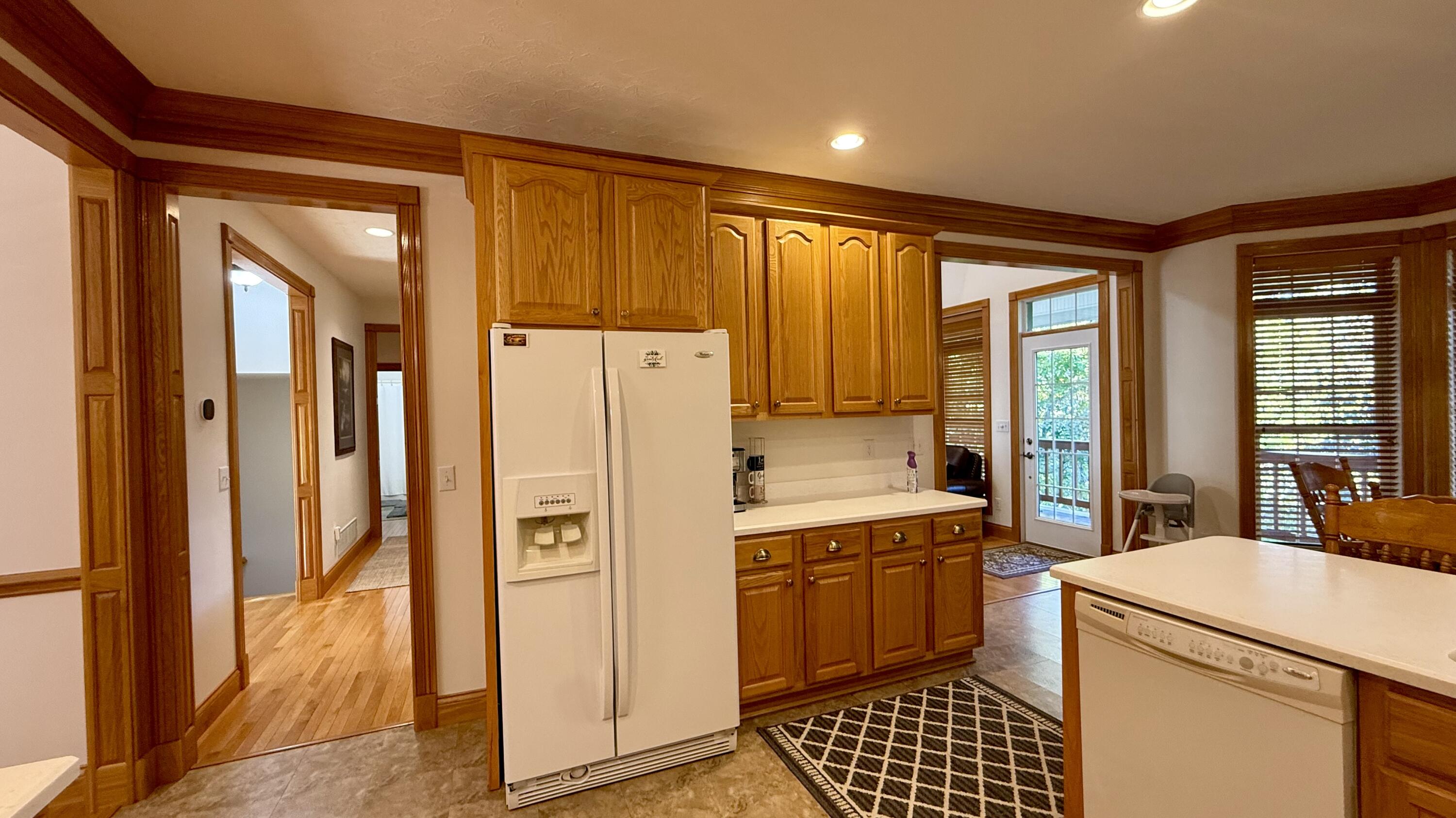 135 Laurel Road Property Photo 22