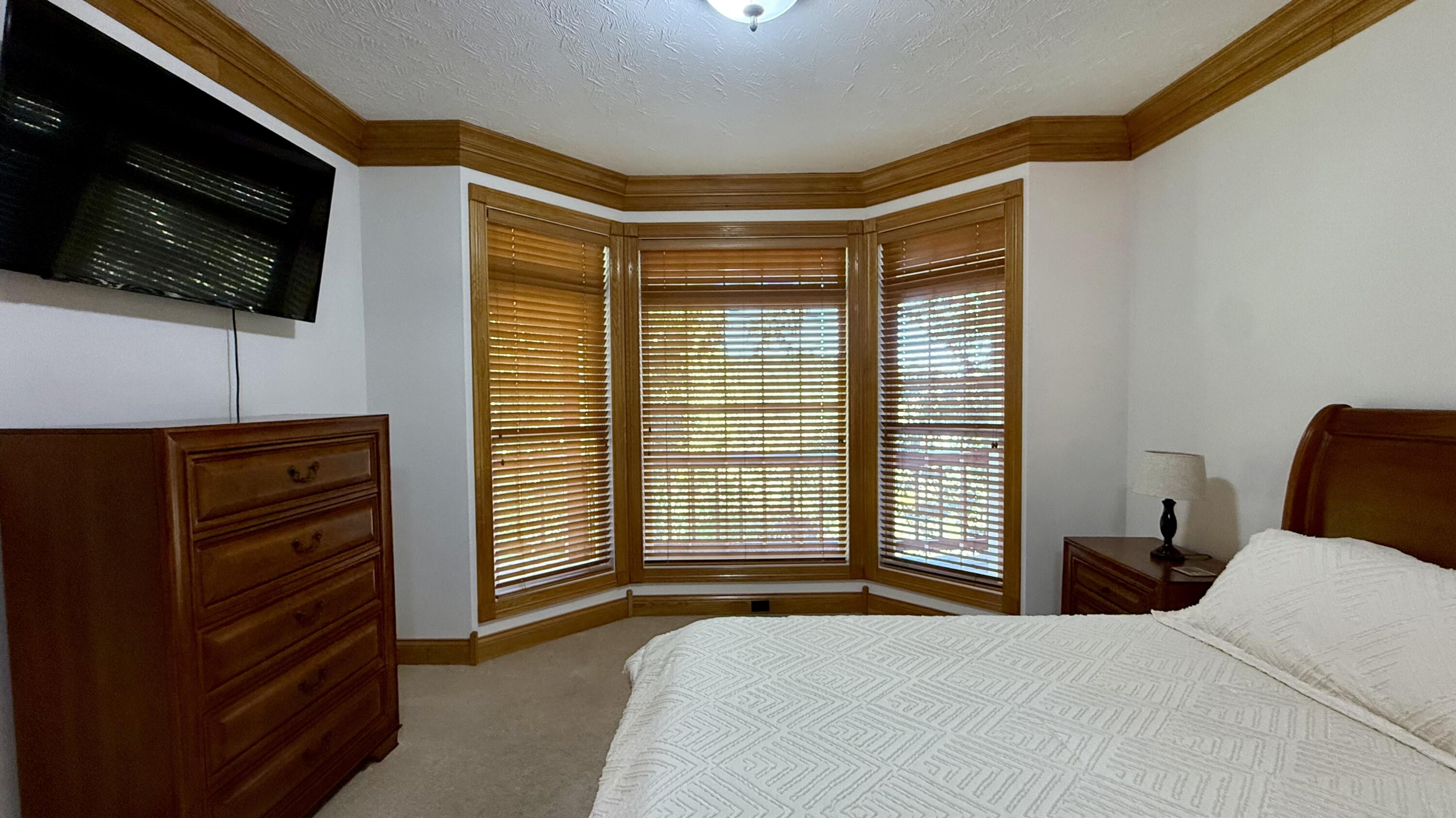 135 Laurel Road Property Photo 24