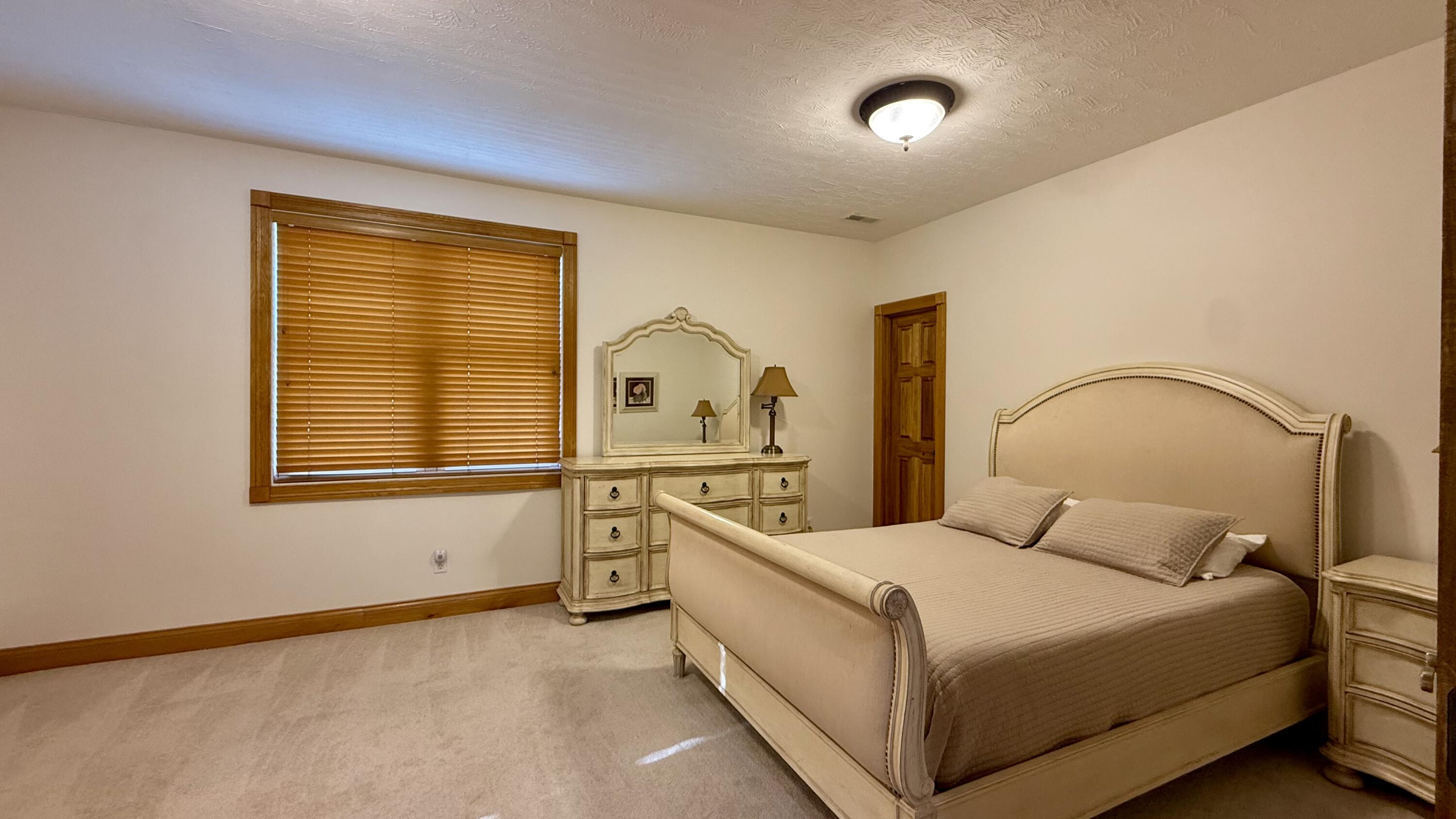 135 Laurel Road Property Photo 56