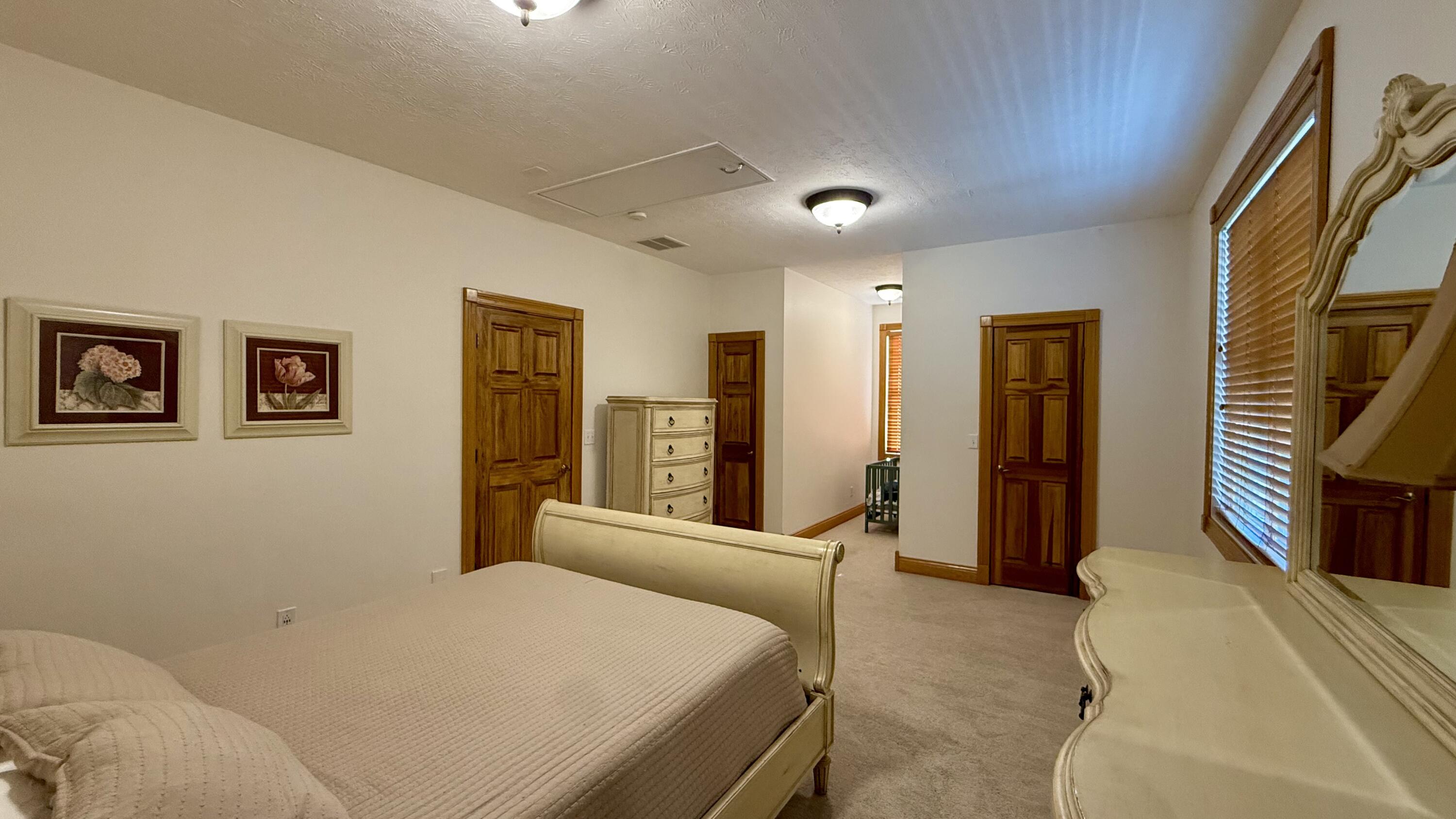 135 Laurel Road Property Photo 63